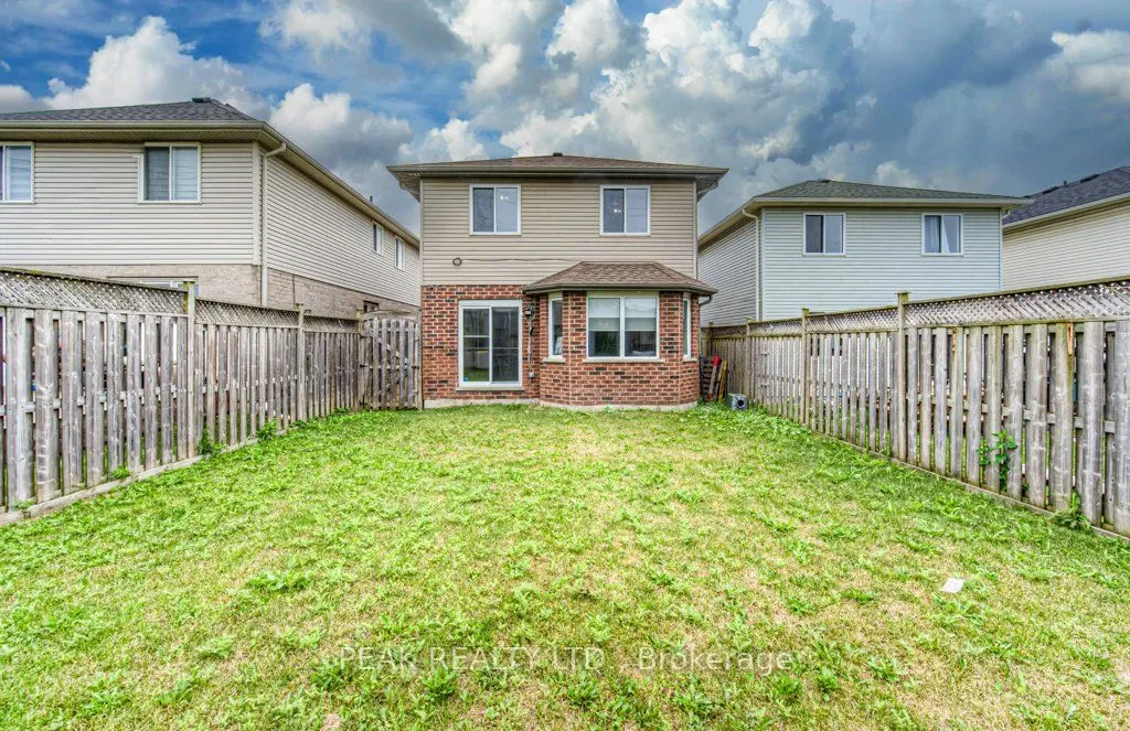 583 Windflower Crescent