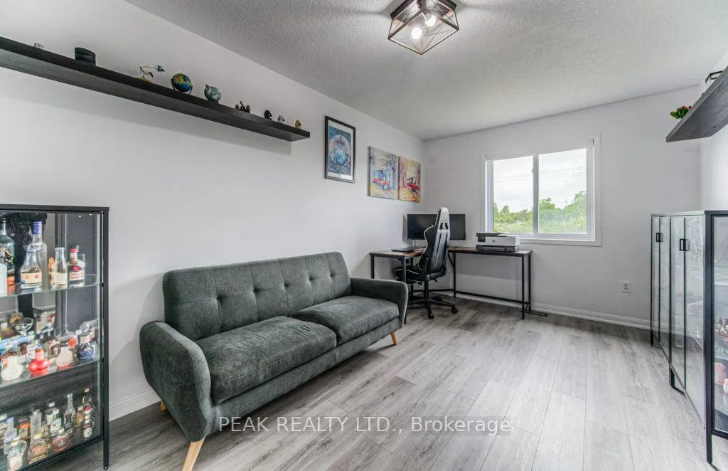 583 Windflower Crescent