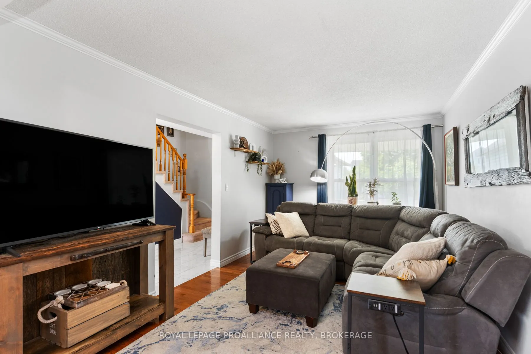 878 Walker Court