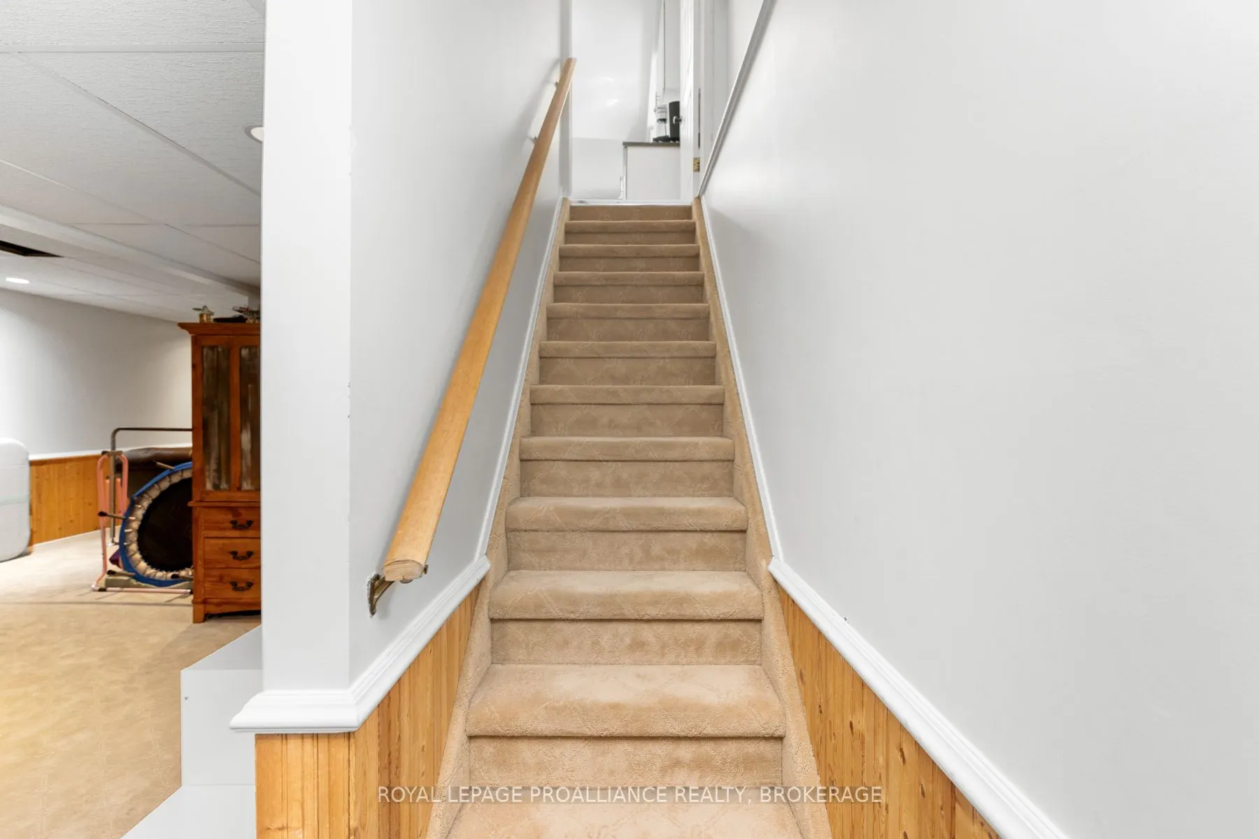 878 Walker Court
