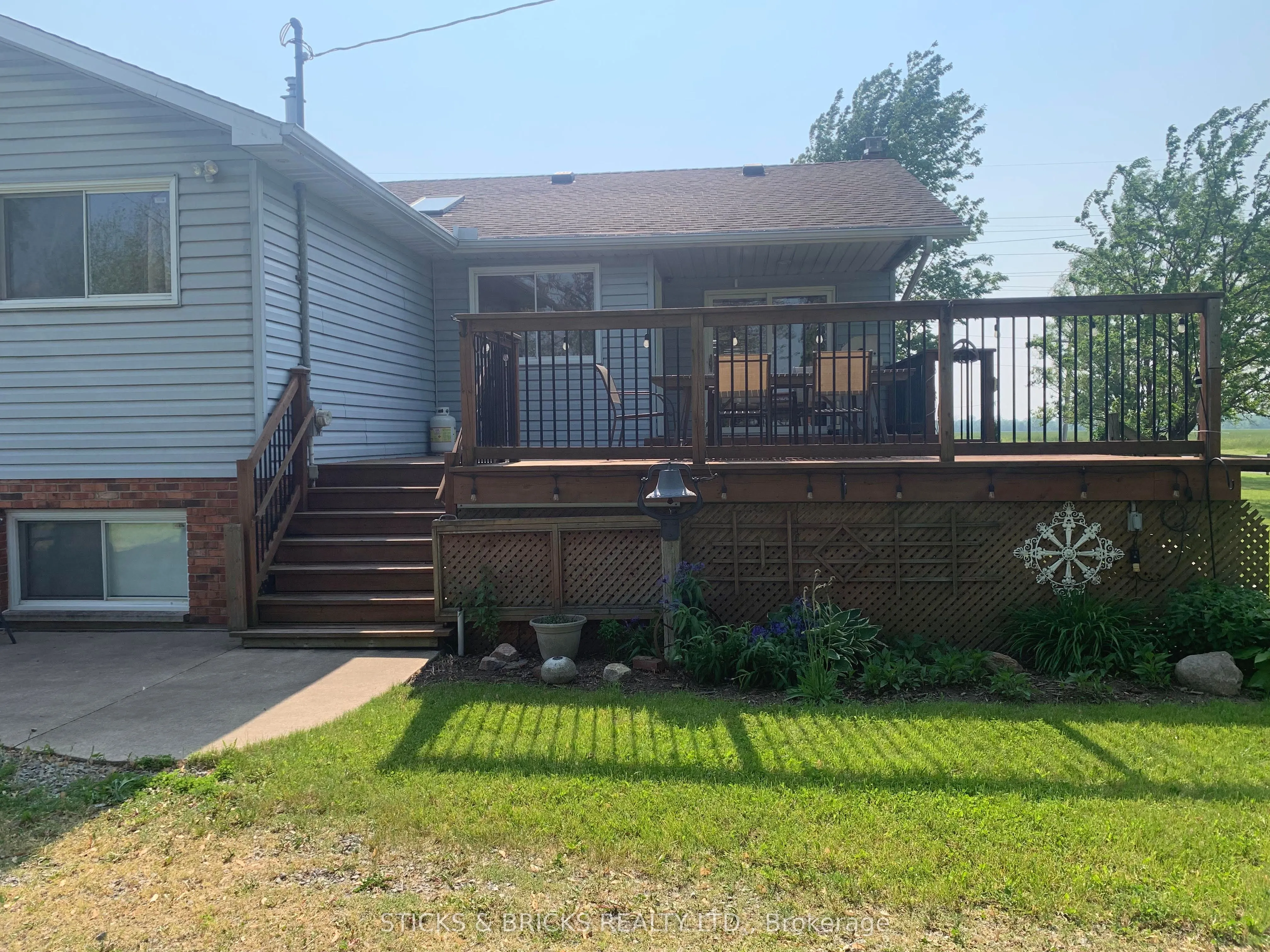994 Moyer Road