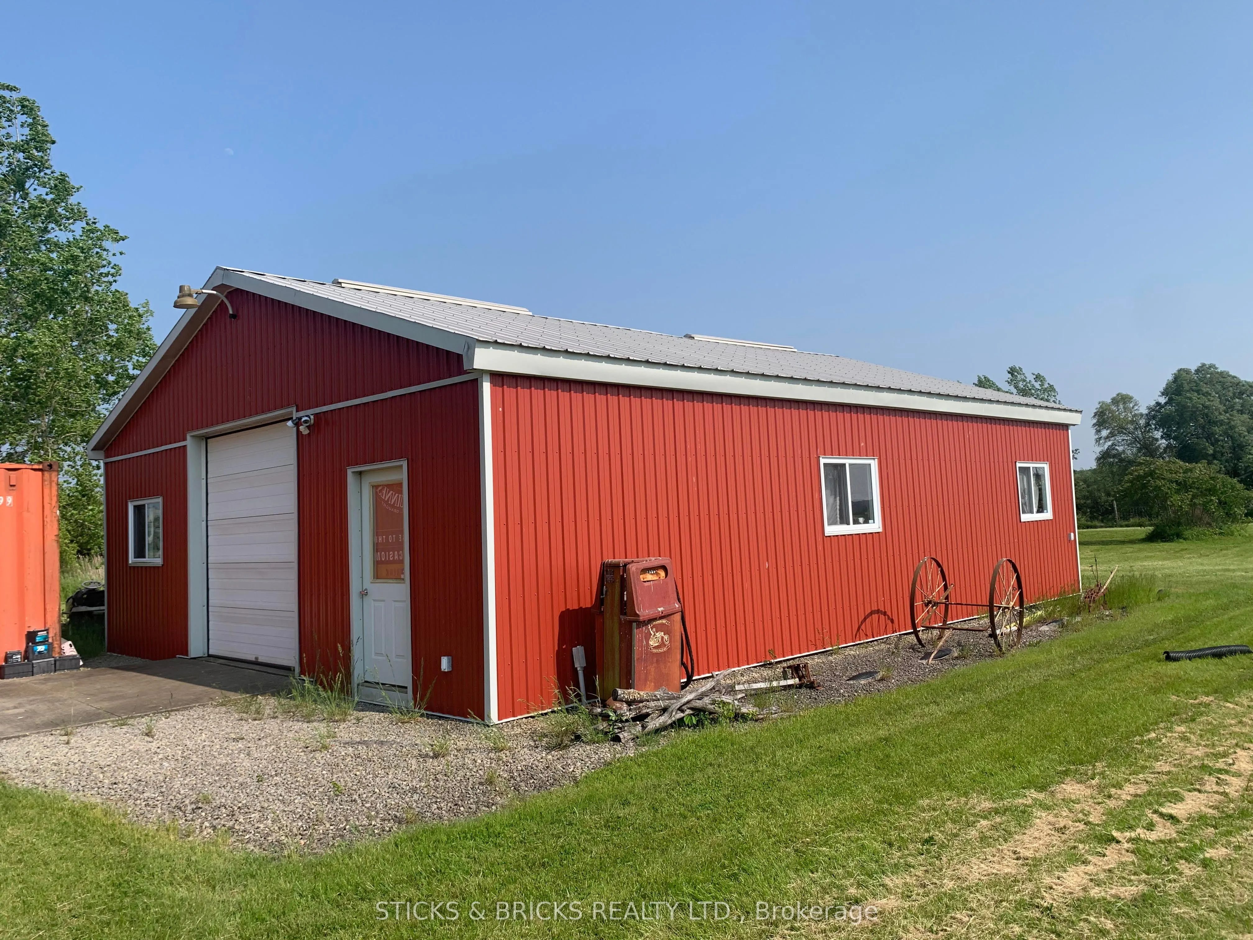 994 Moyer Road