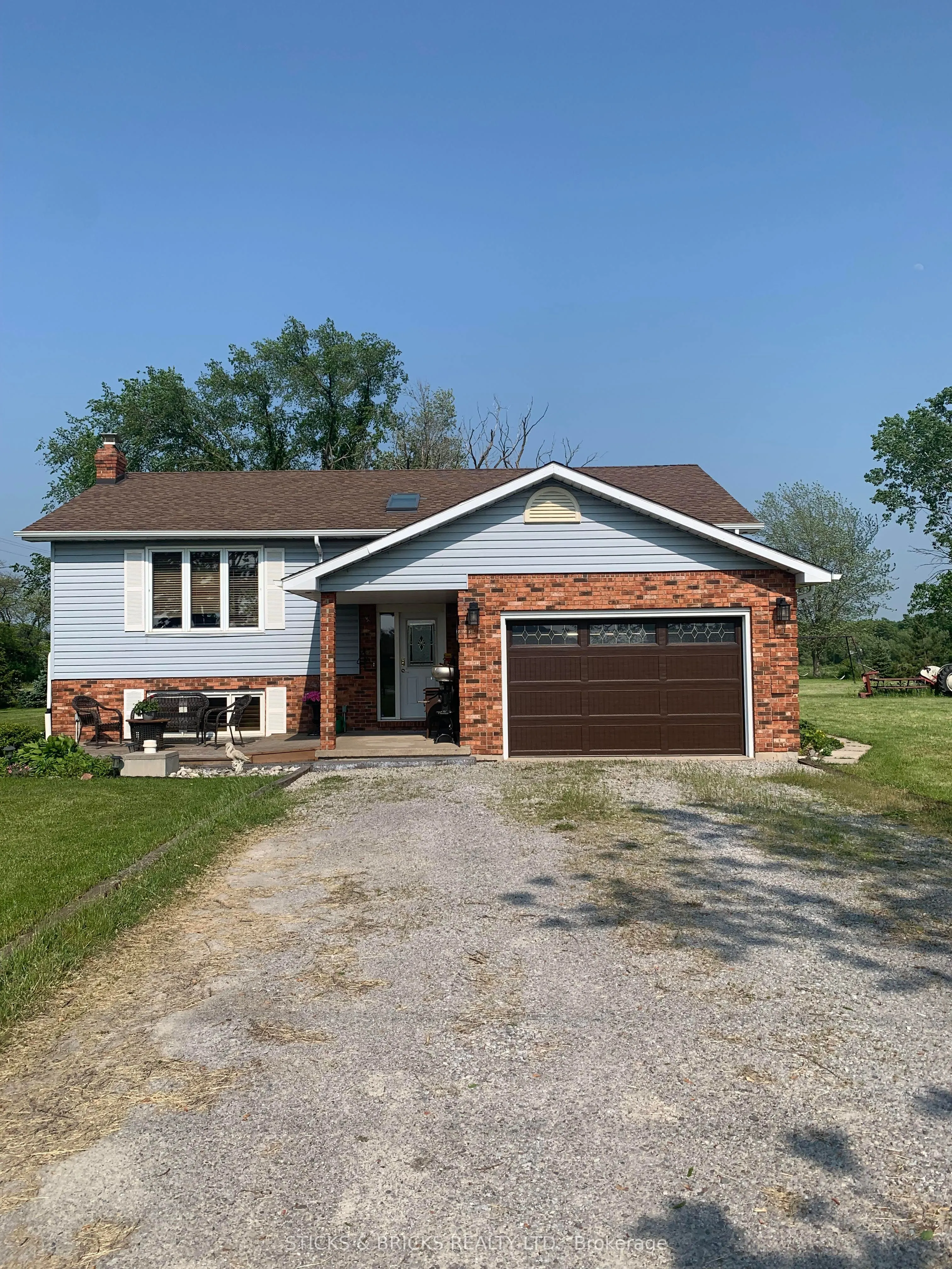 994 Moyer Road