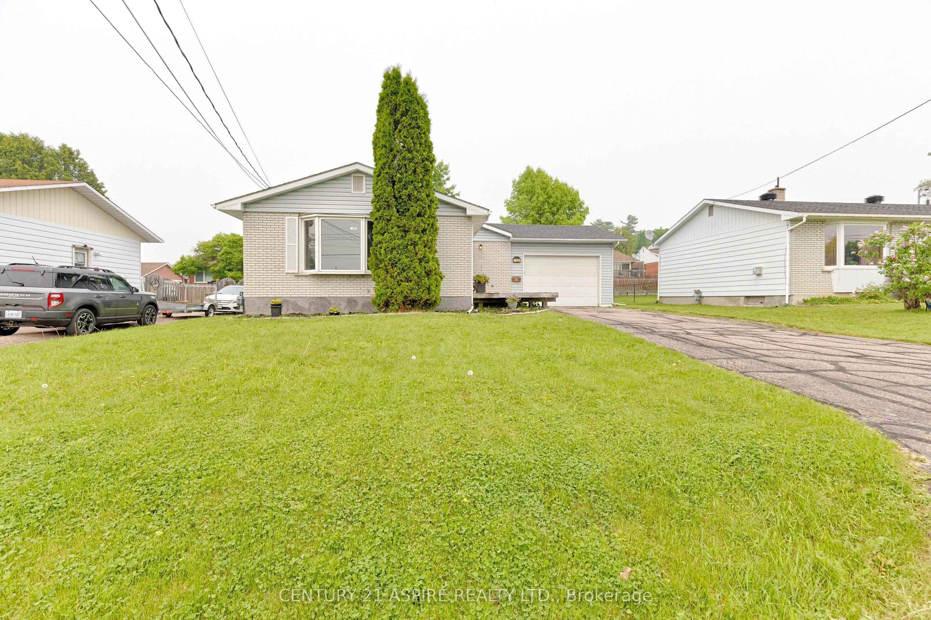 123 Ellis Avenue