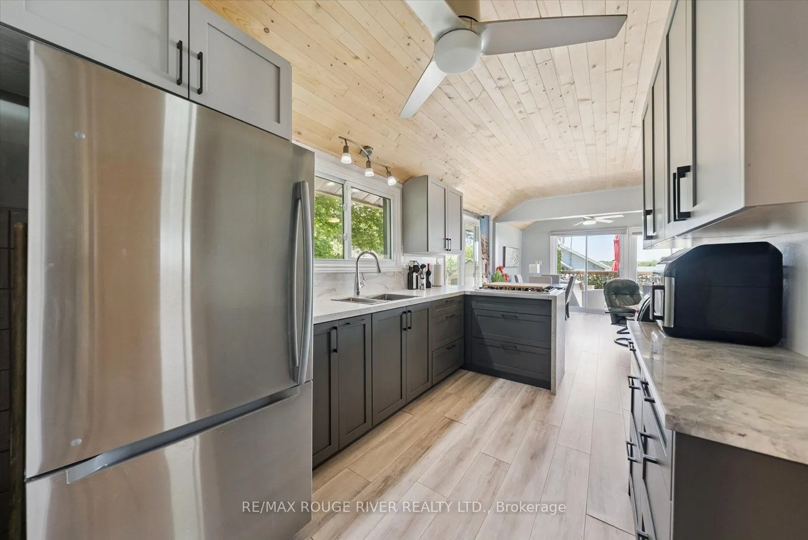 22 Lake Road, #3