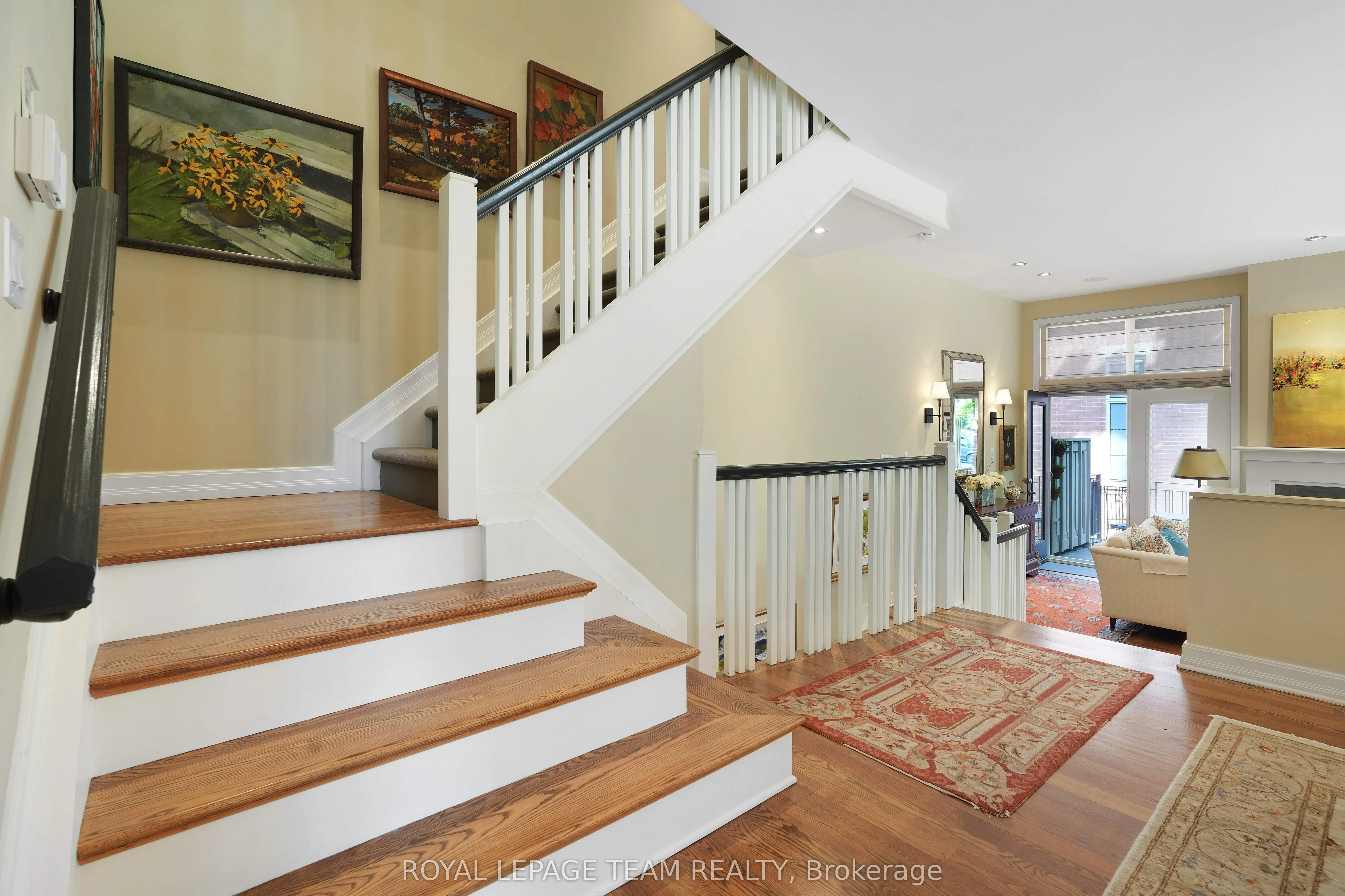 201 CLEARVIEW Avenue