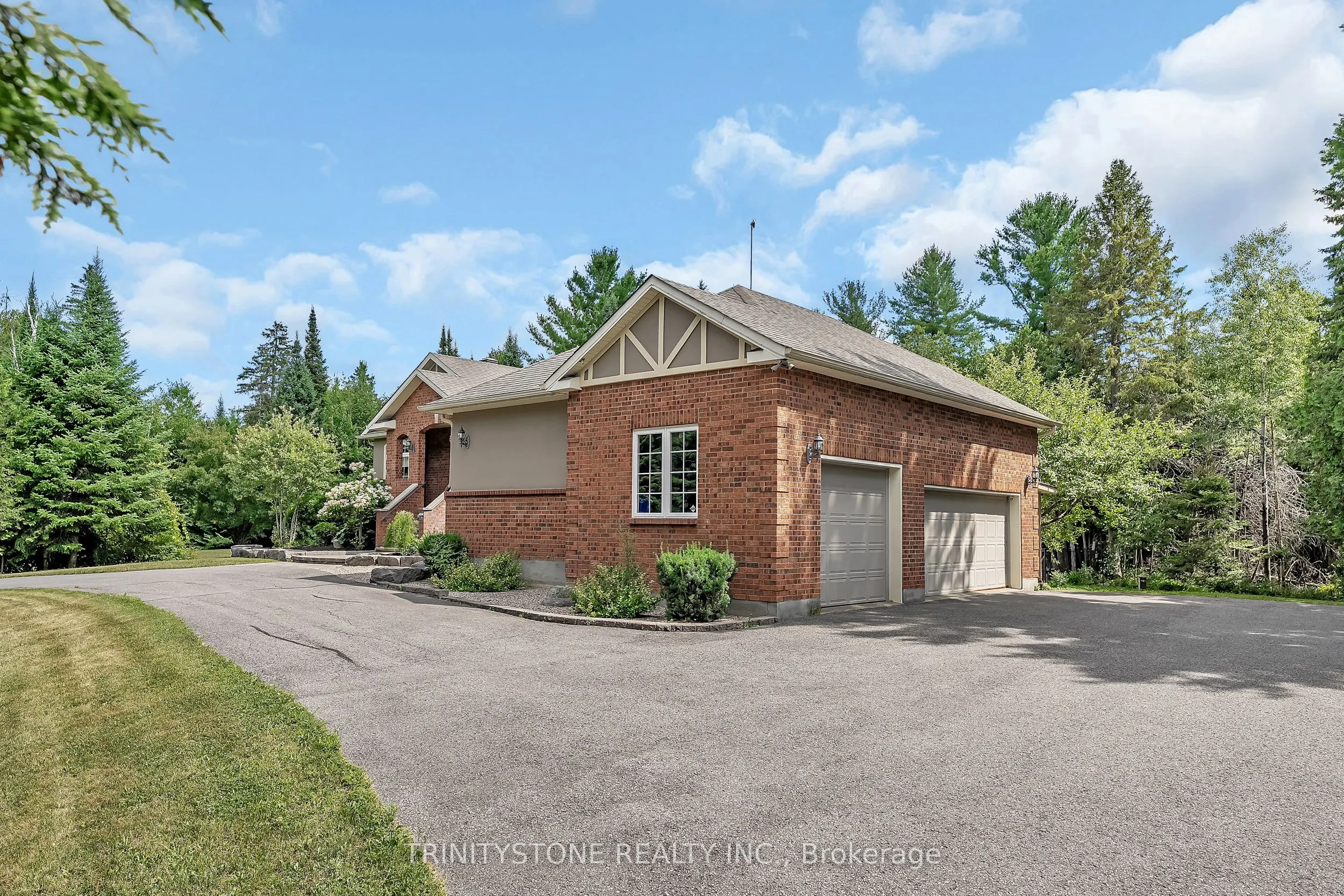 36 Sawgrass Circle
