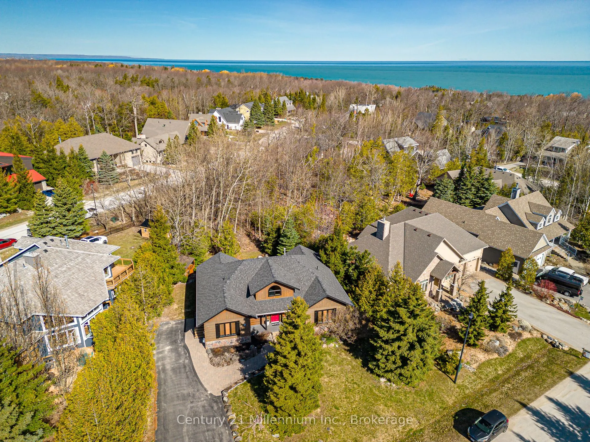 108 Cortina Crescent