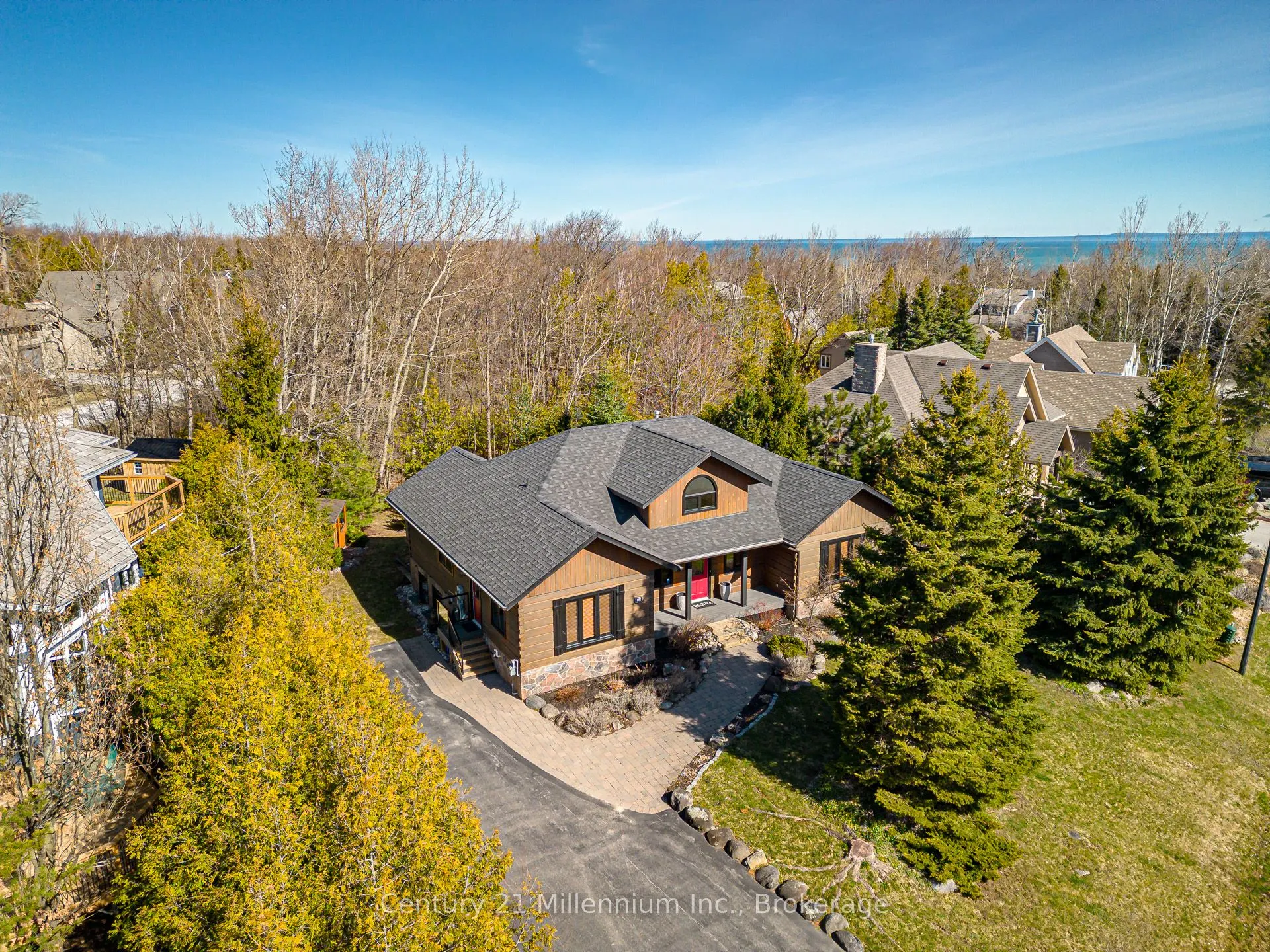 108 Cortina Crescent