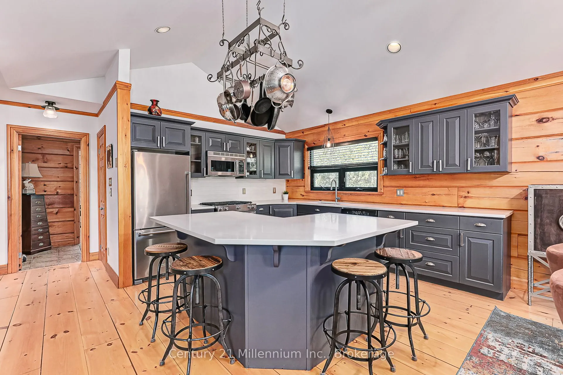 108 Cortina Crescent