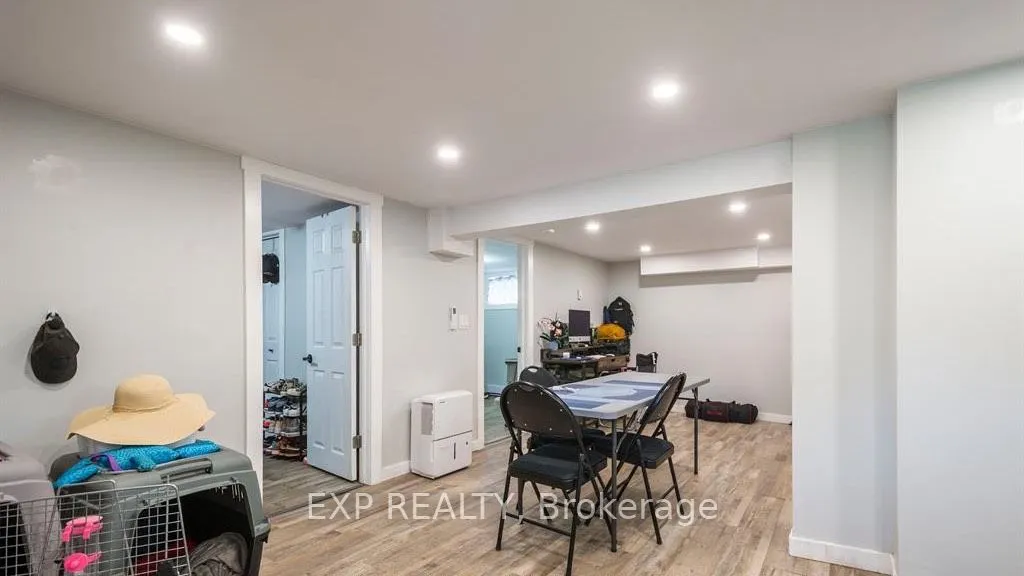 99 Bay Drive, #Unit B