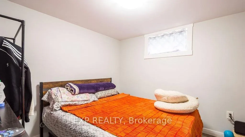 99 Bay Drive, #Unit B