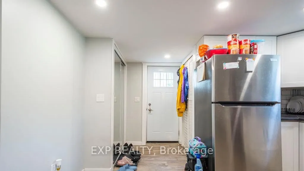 99 Bay Drive, #Unit B