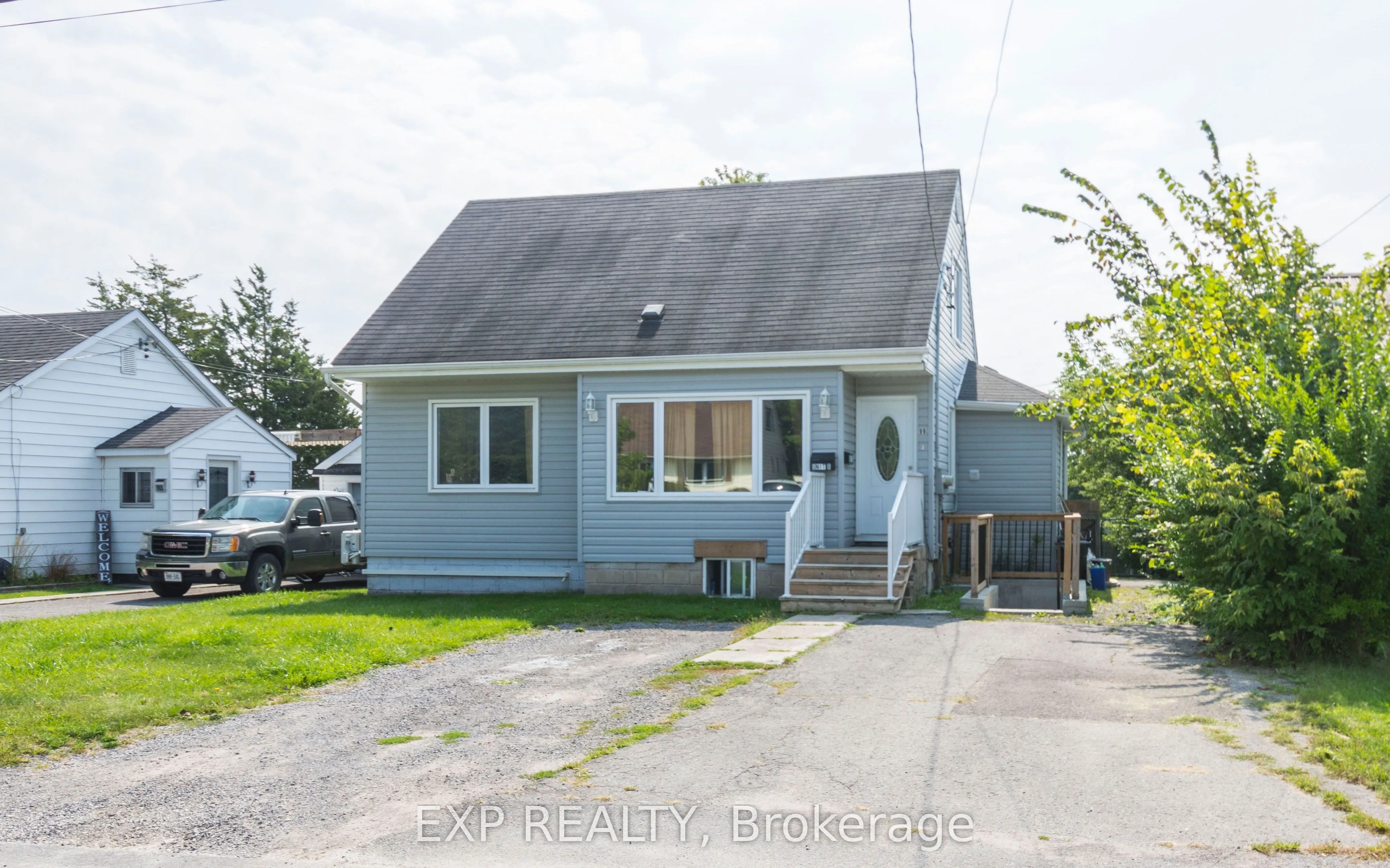 99 Bay Drive, #Unit B