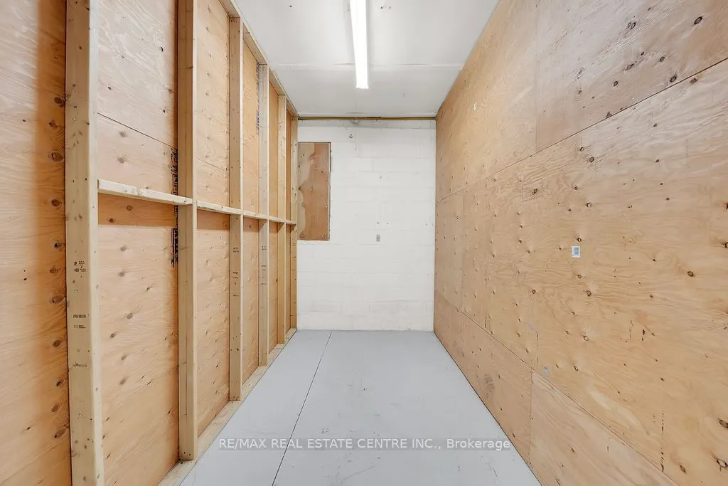 8268 Highway No 20 Highway, #Shop/Storage