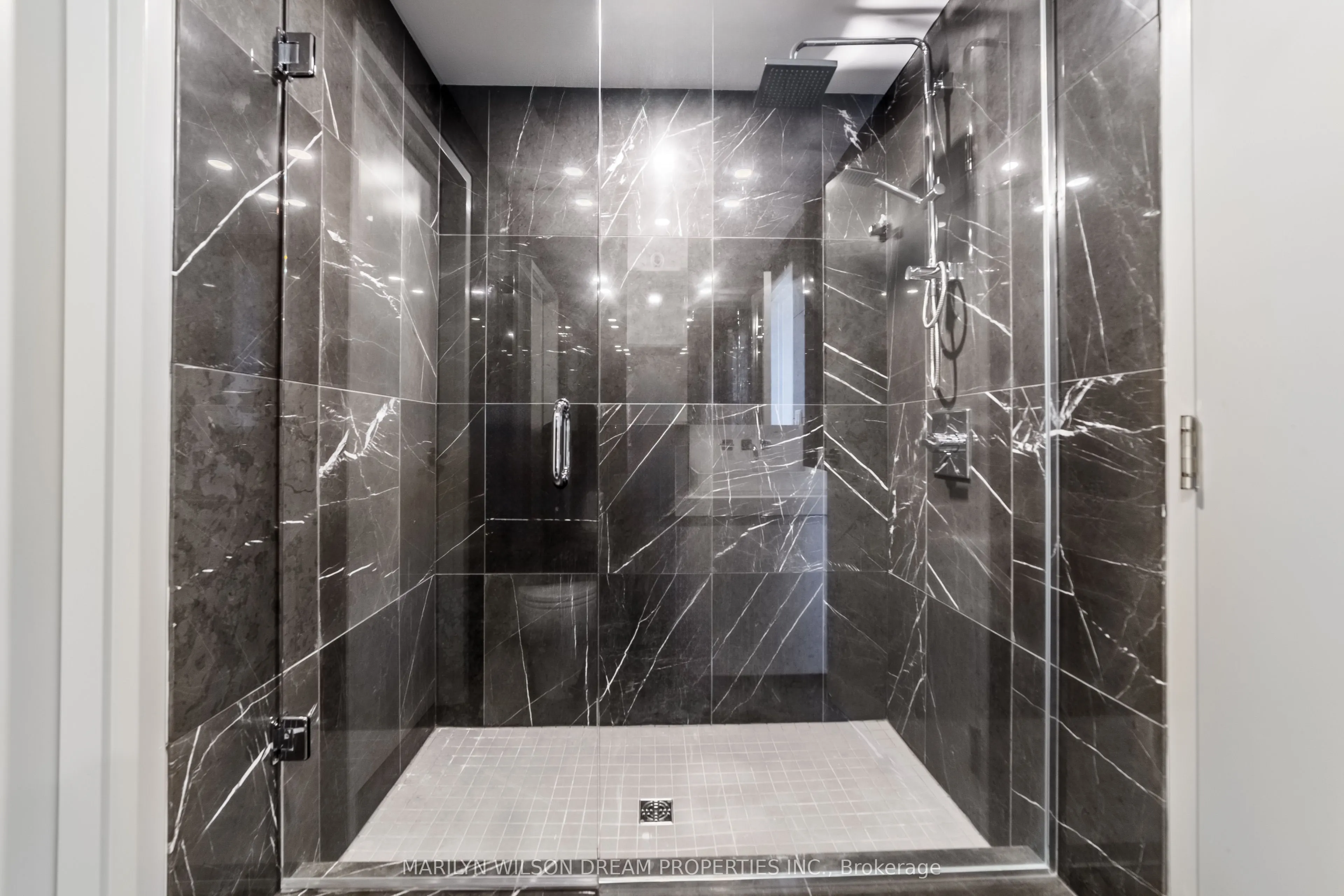 101 Queen Street, #1004