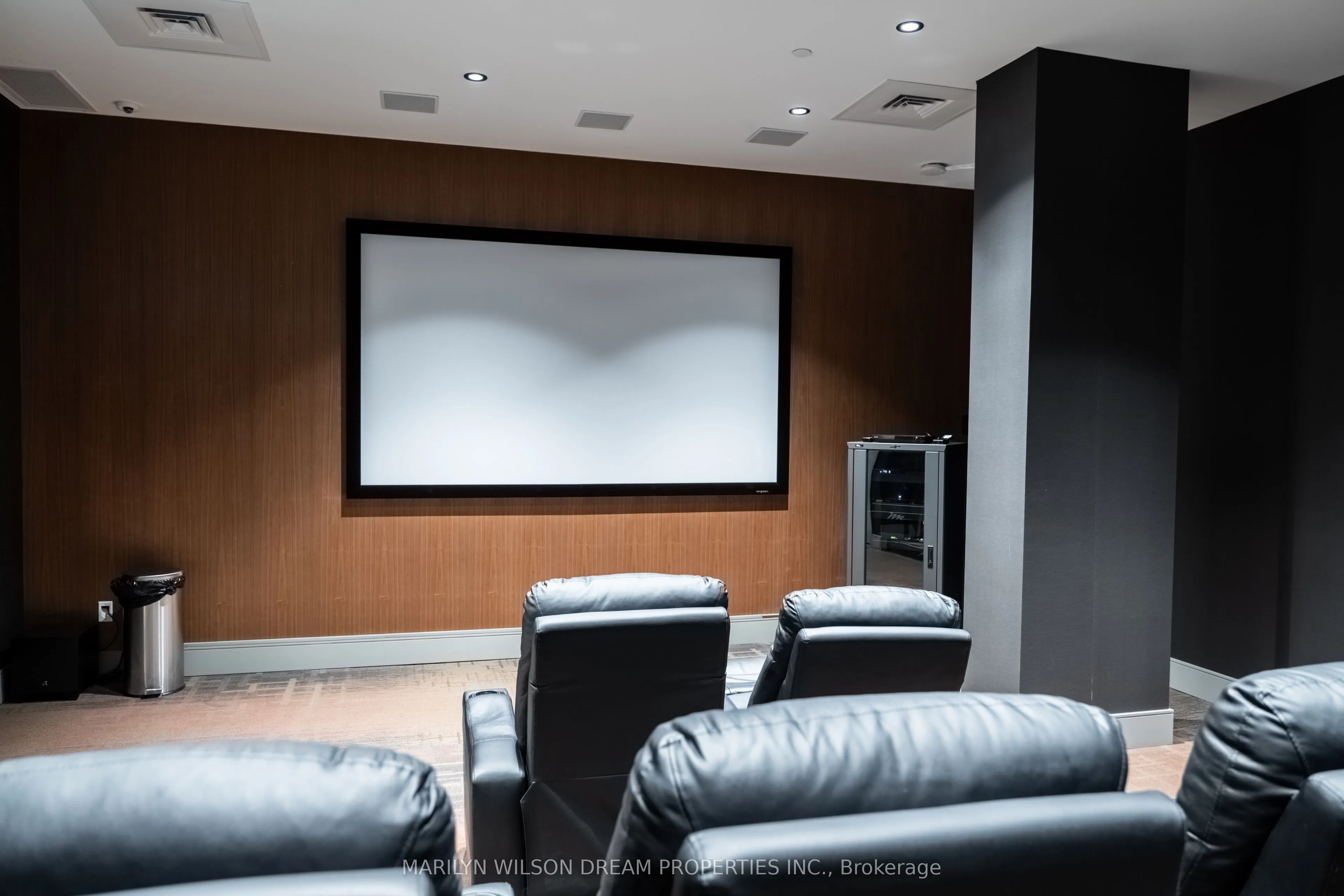 101 Queen Street, #1004