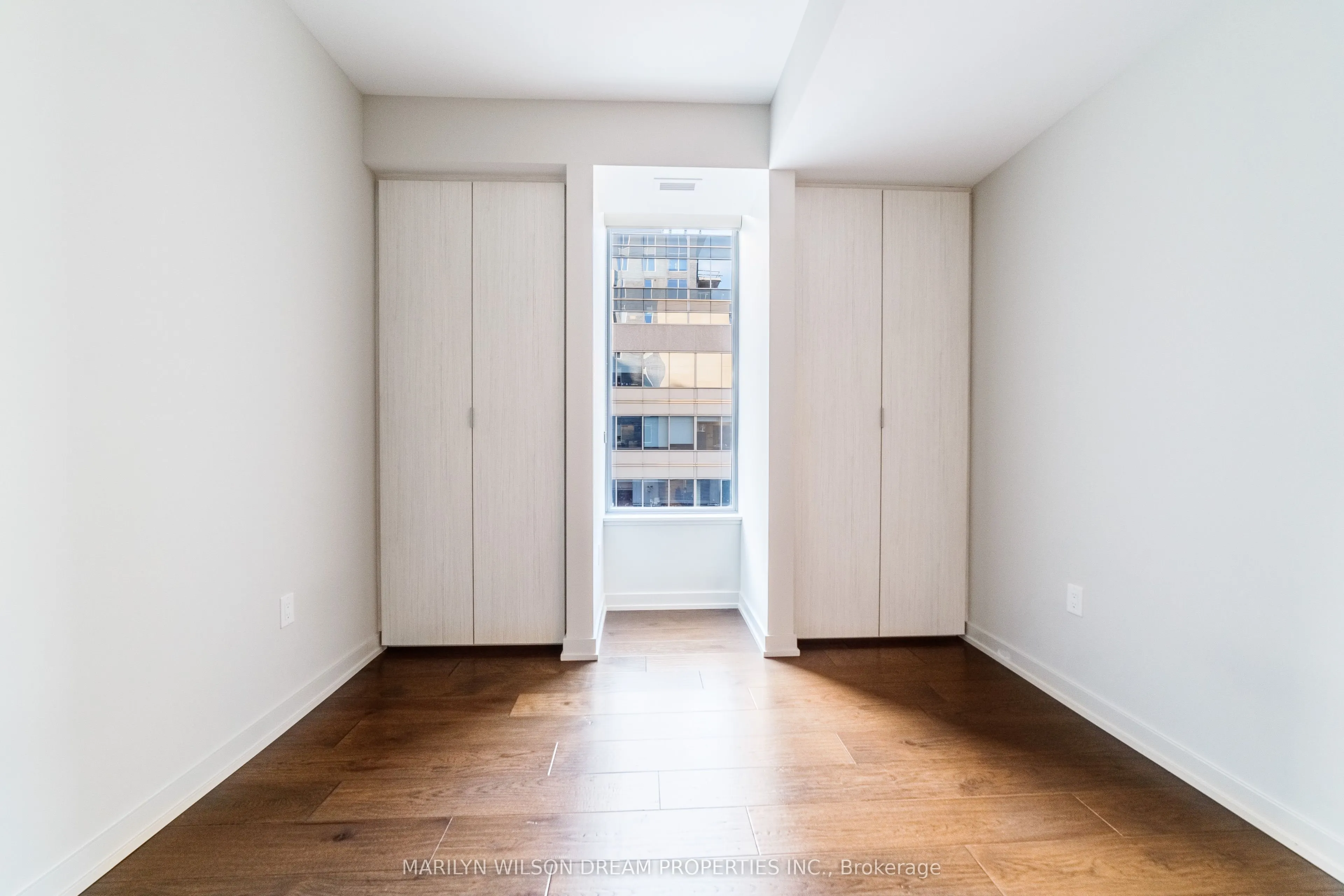 101 Queen Street, #1004
