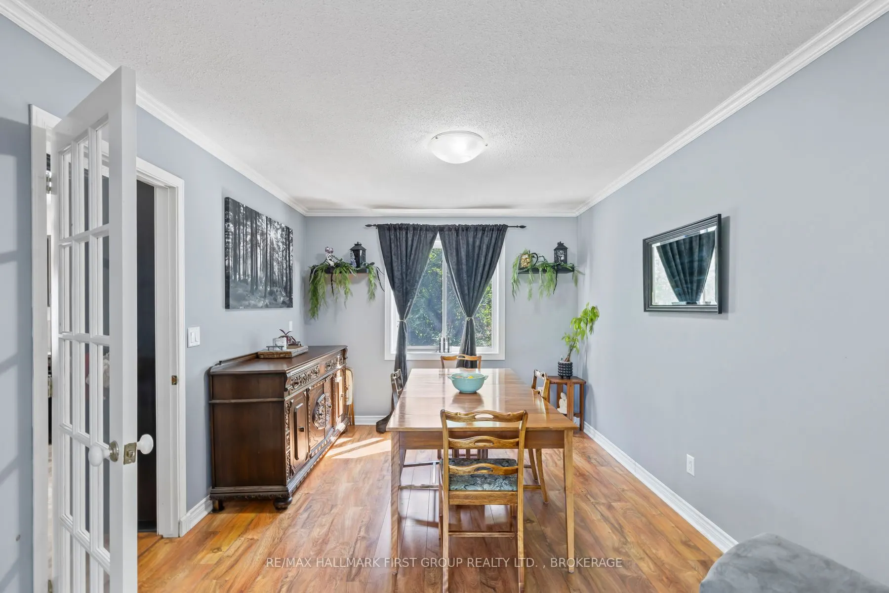 1086 Moon Road