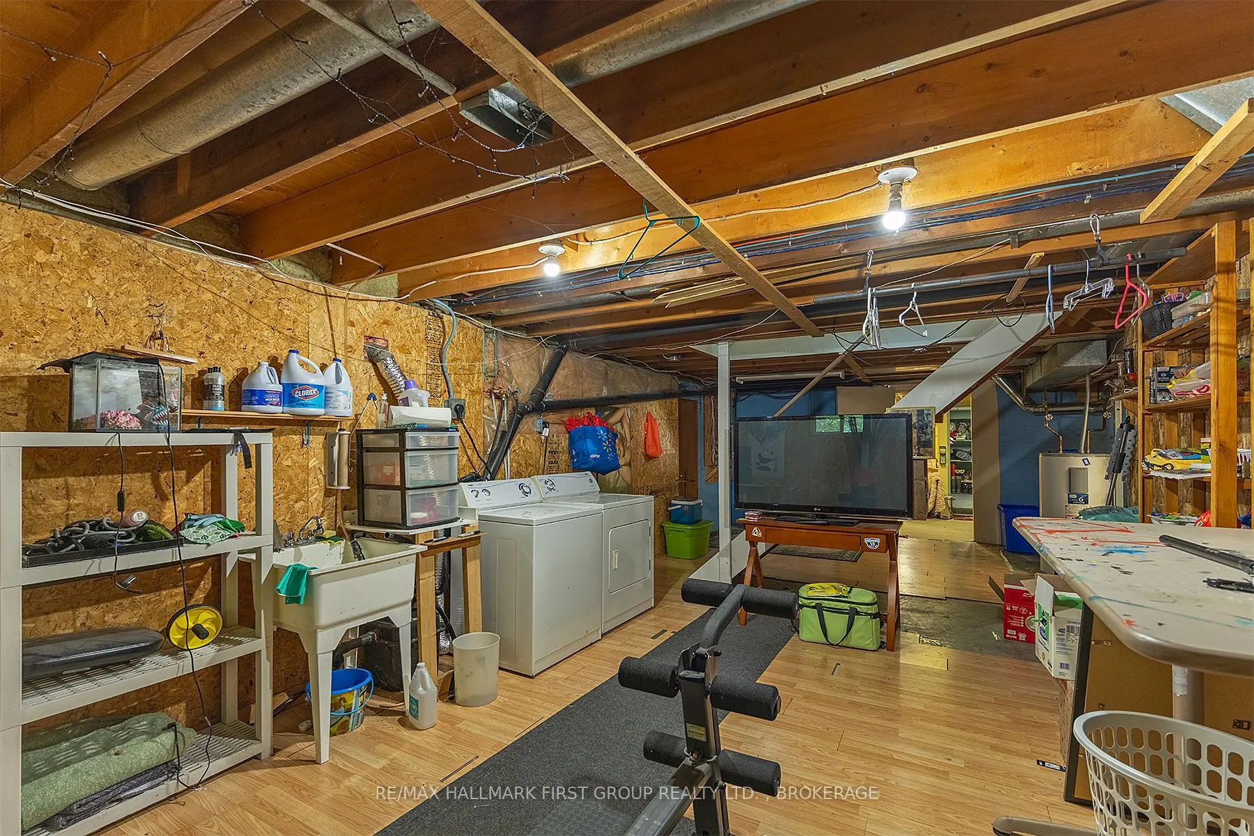 1086 Moon Road