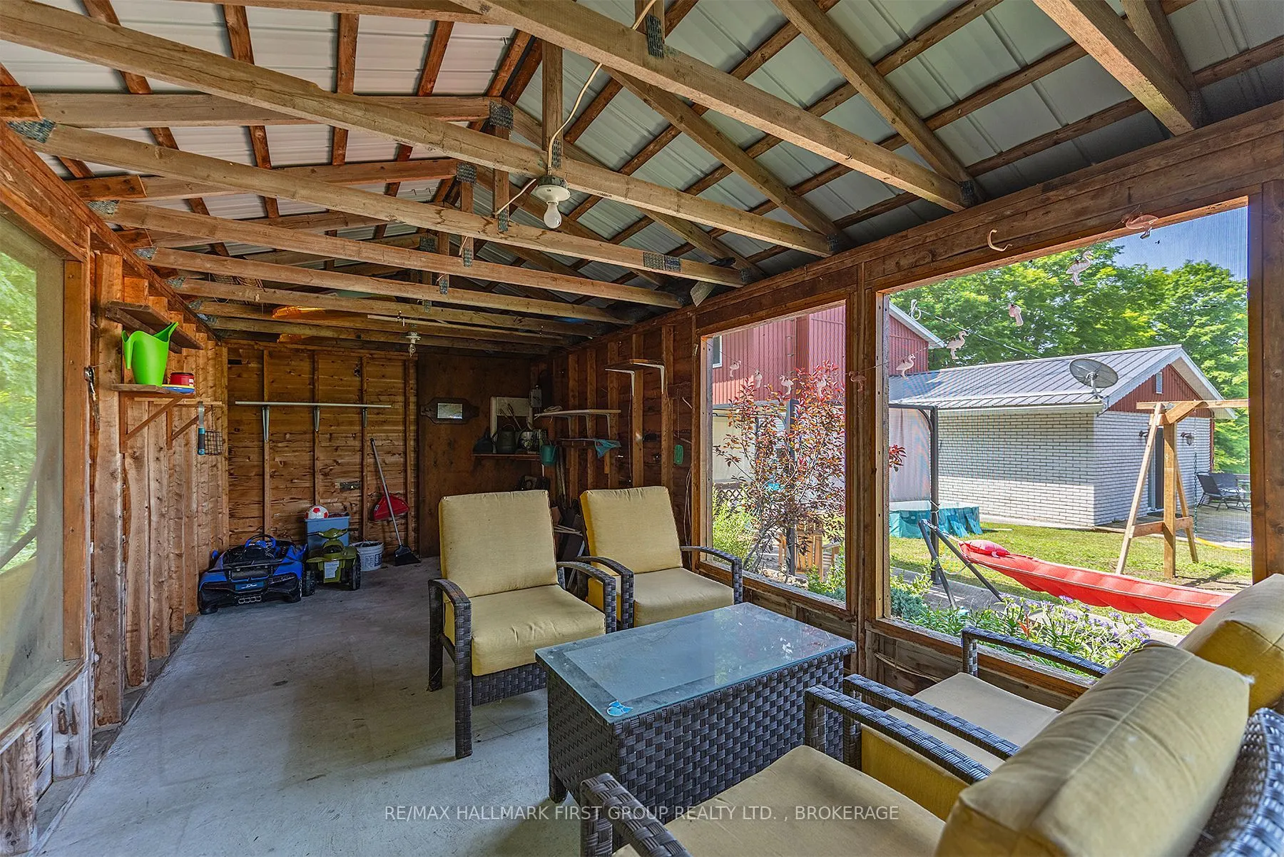 1086 Moon Road
