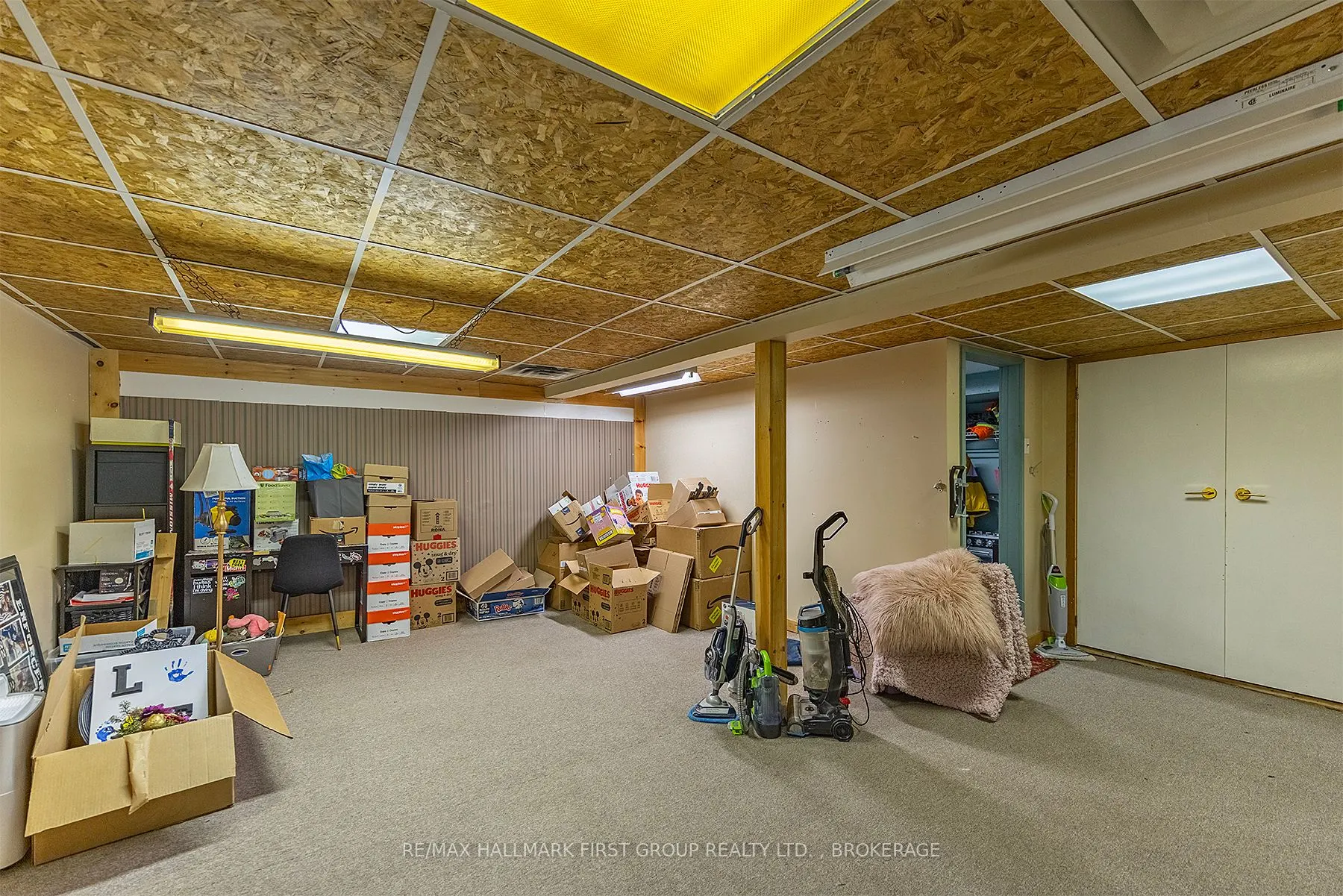 1086 Moon Road