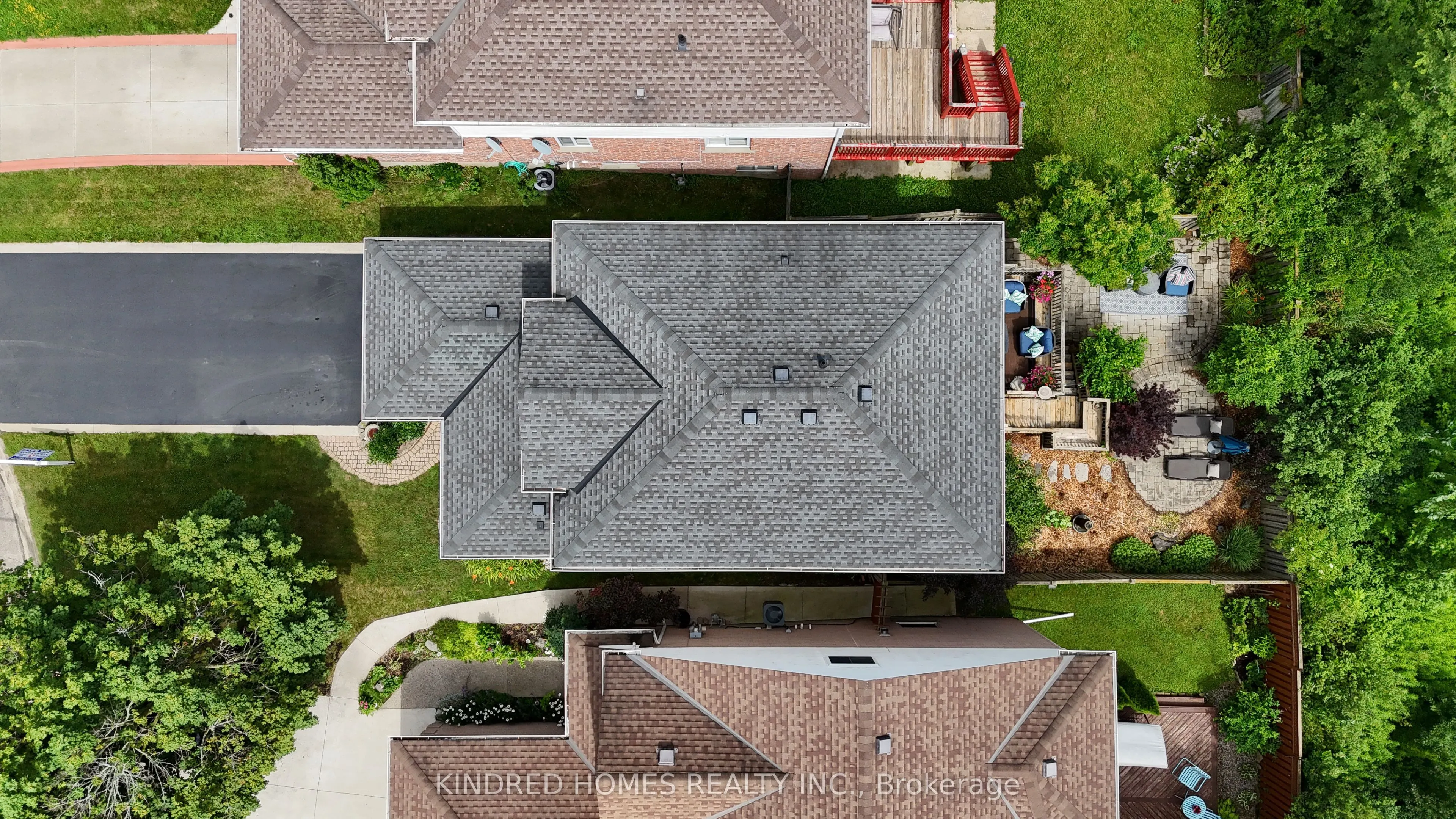 35 Haddaway Court