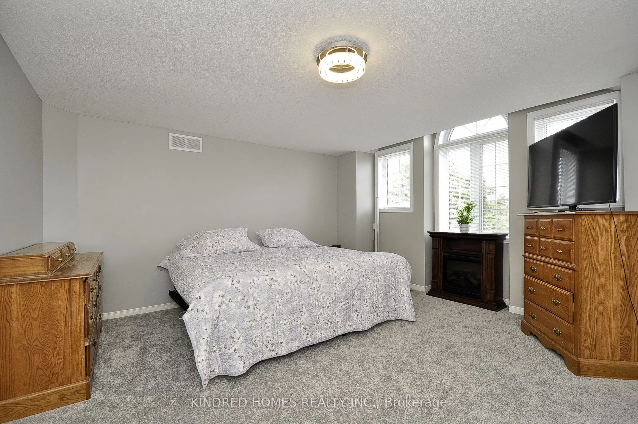 35 Haddaway Court