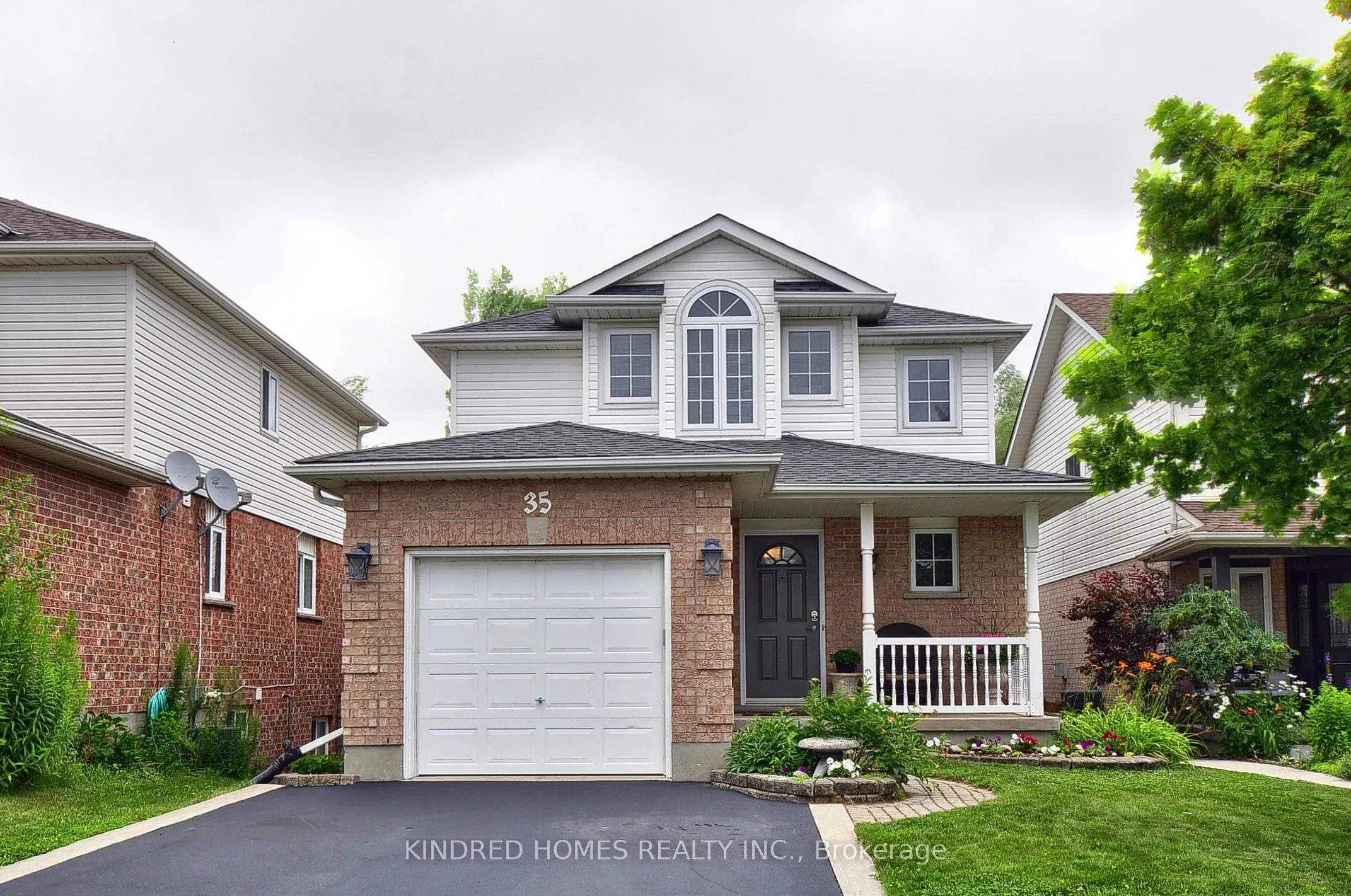 35 Haddaway Court
