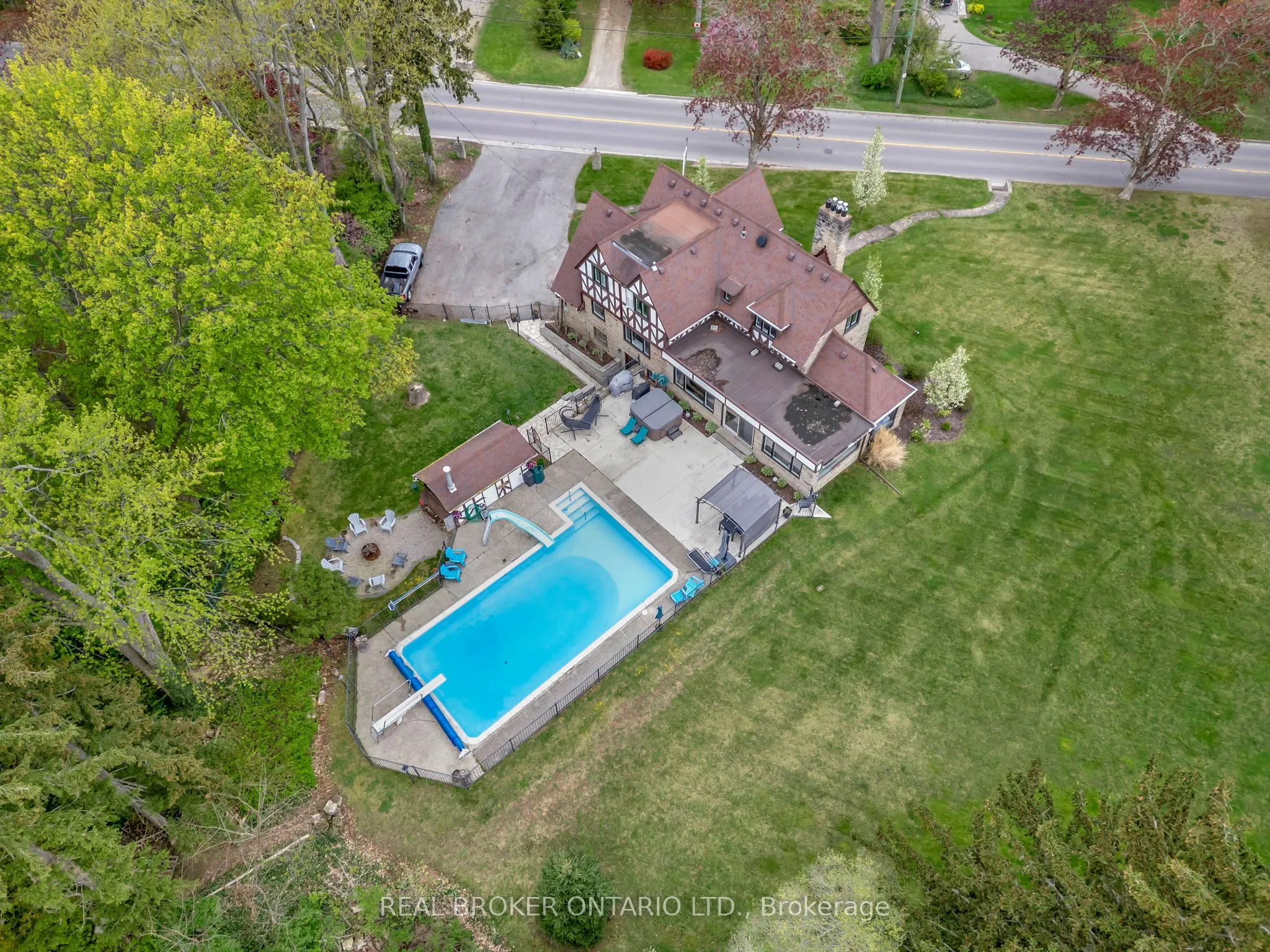 26 Evergreen Hill Road