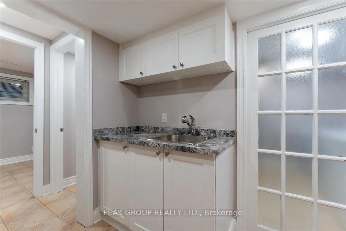 1599 Pelham Street, #17