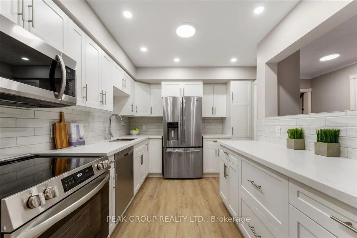 1599 Pelham Street, #17