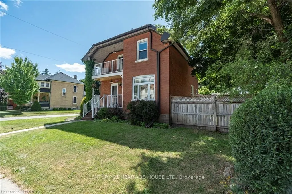 562 Laurel Street