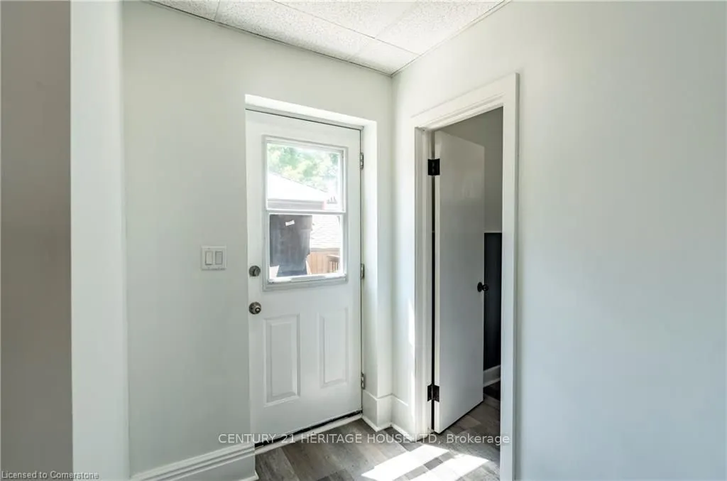 562 Laurel Street