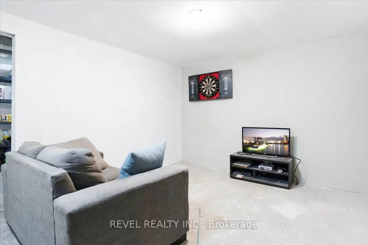 30 Regent Avenue, #28A