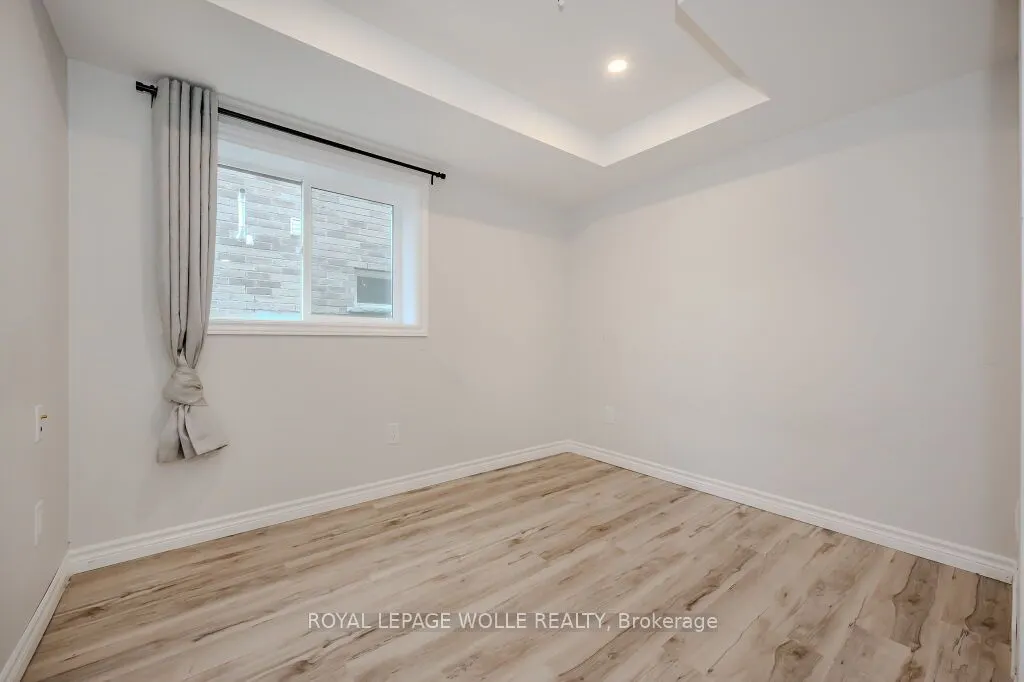 277 Dewdrop Crescent, #Lower