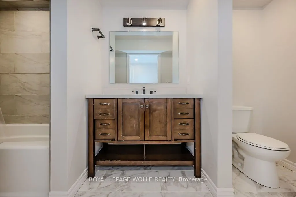 277 Dewdrop Crescent, #Lower