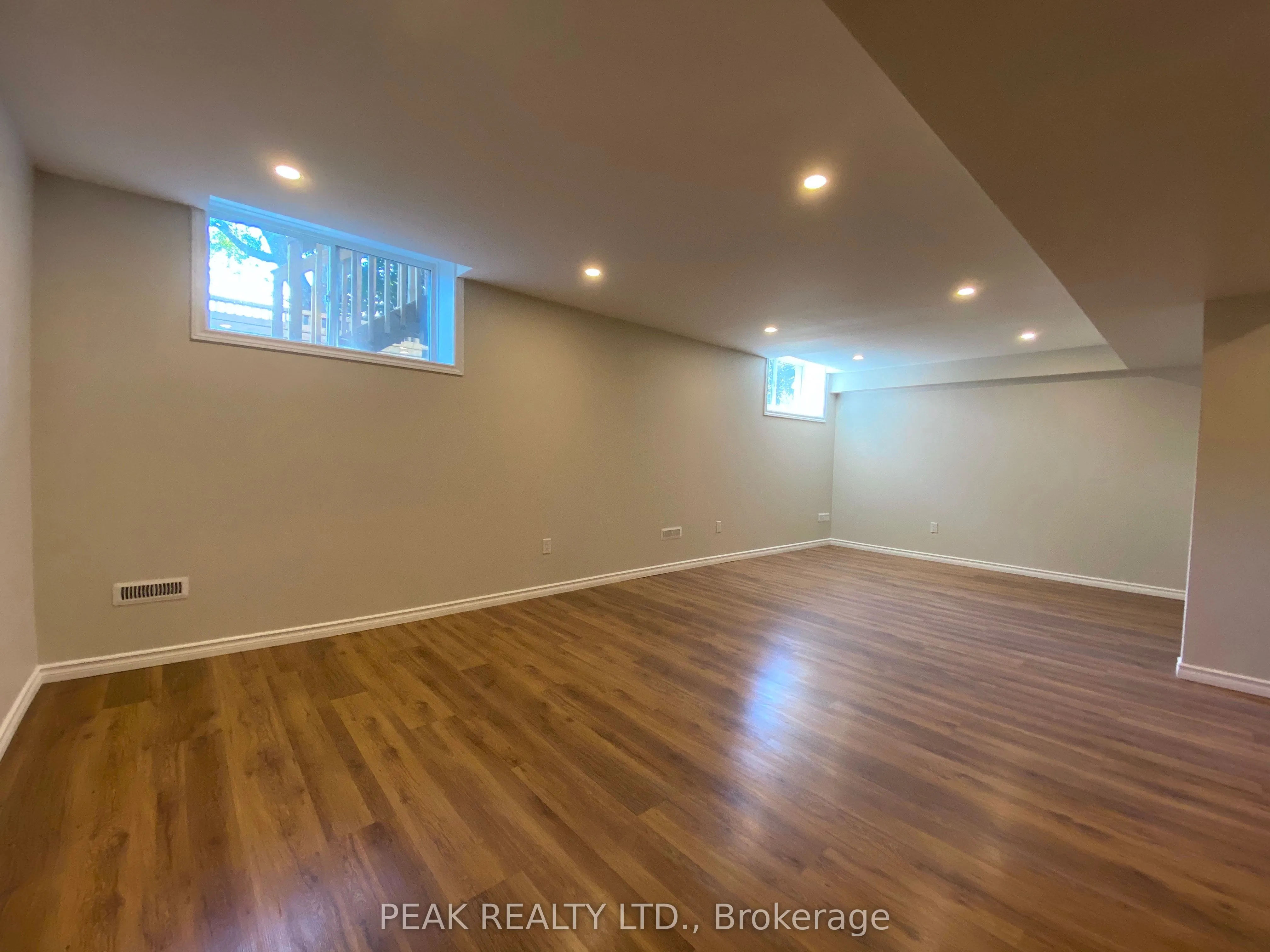 44 Windsor Circle