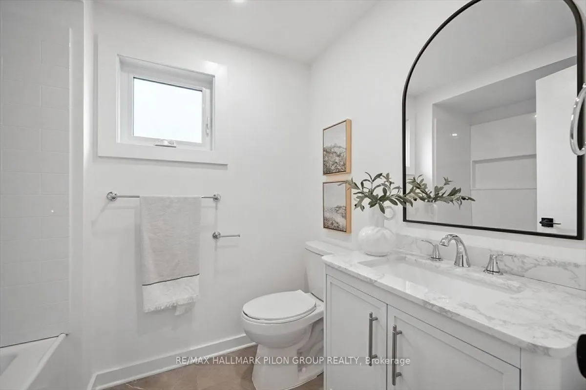 126 Hawk Crescent