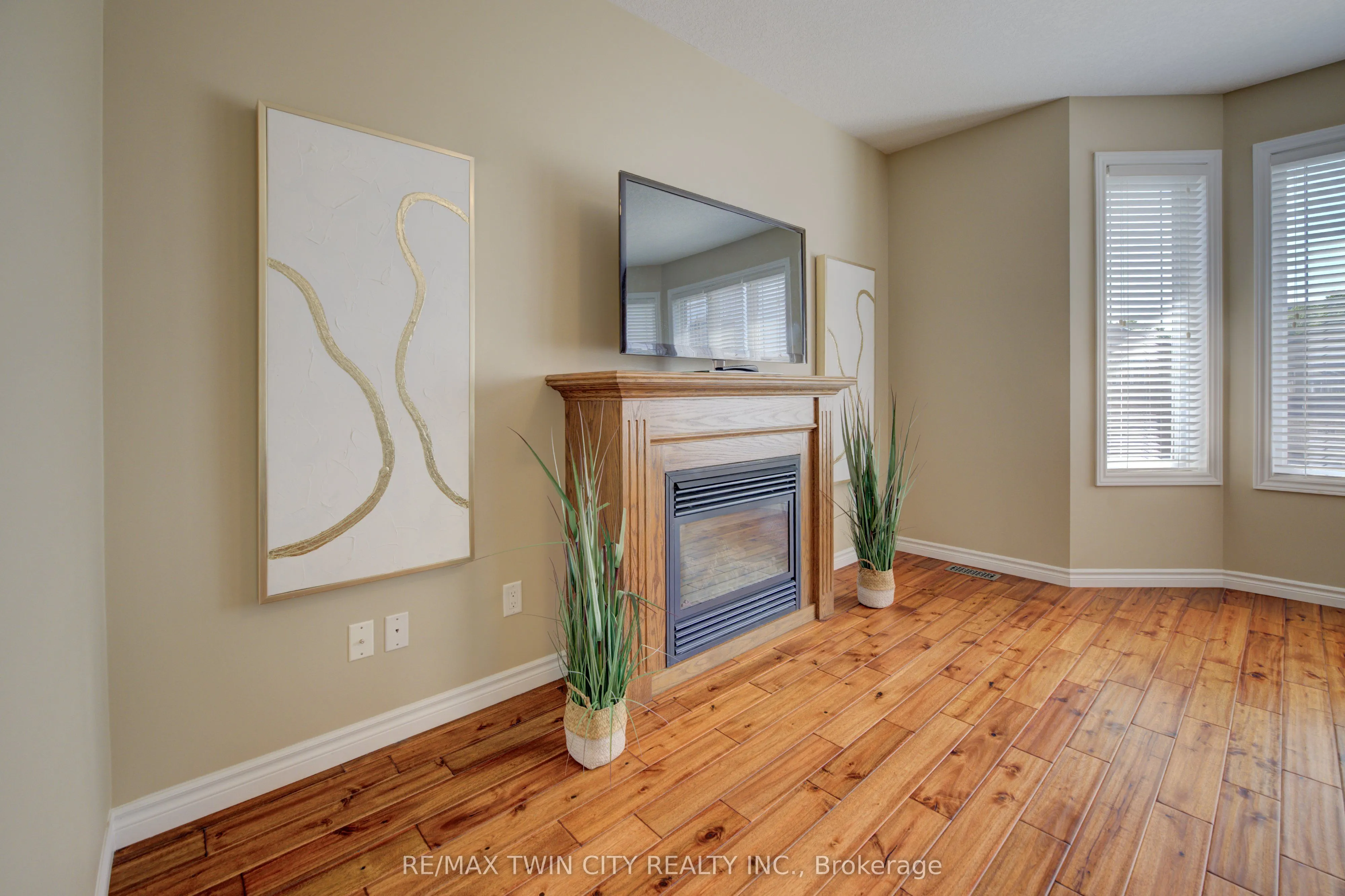 304 Westpark Crescent
