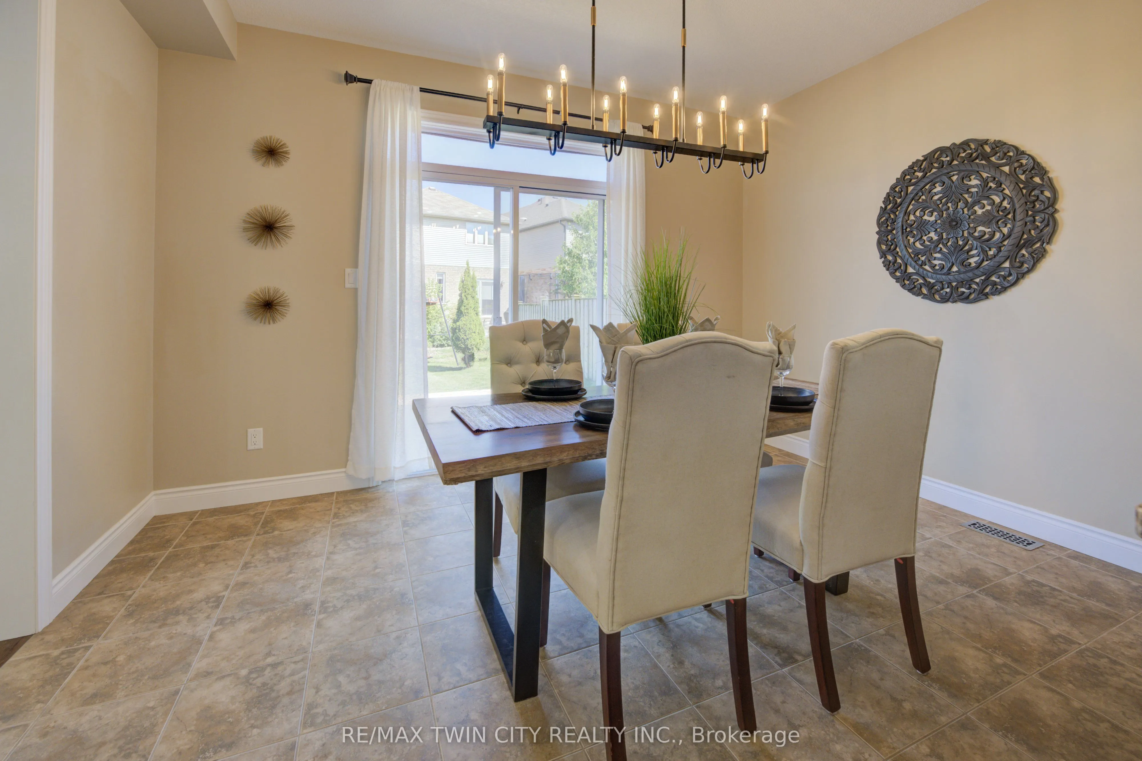304 Westpark Crescent