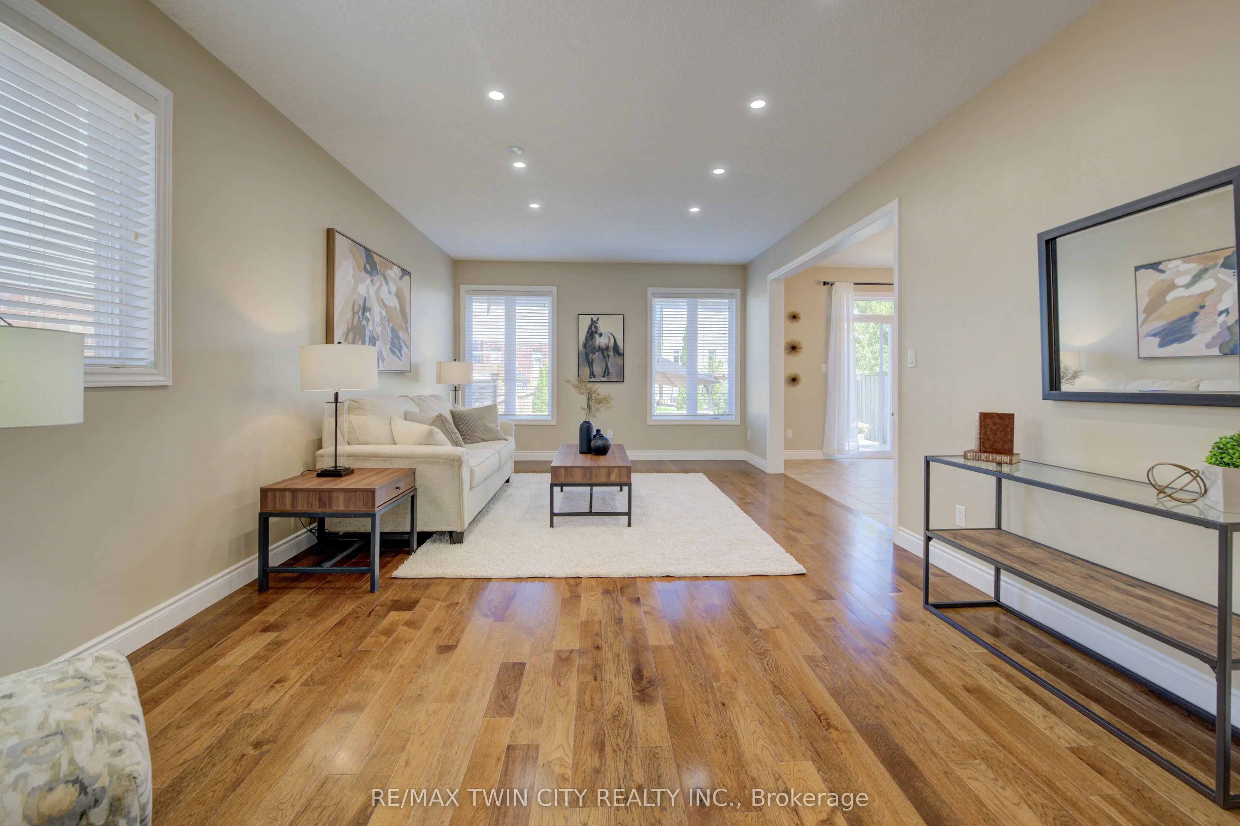 304 Westpark Crescent