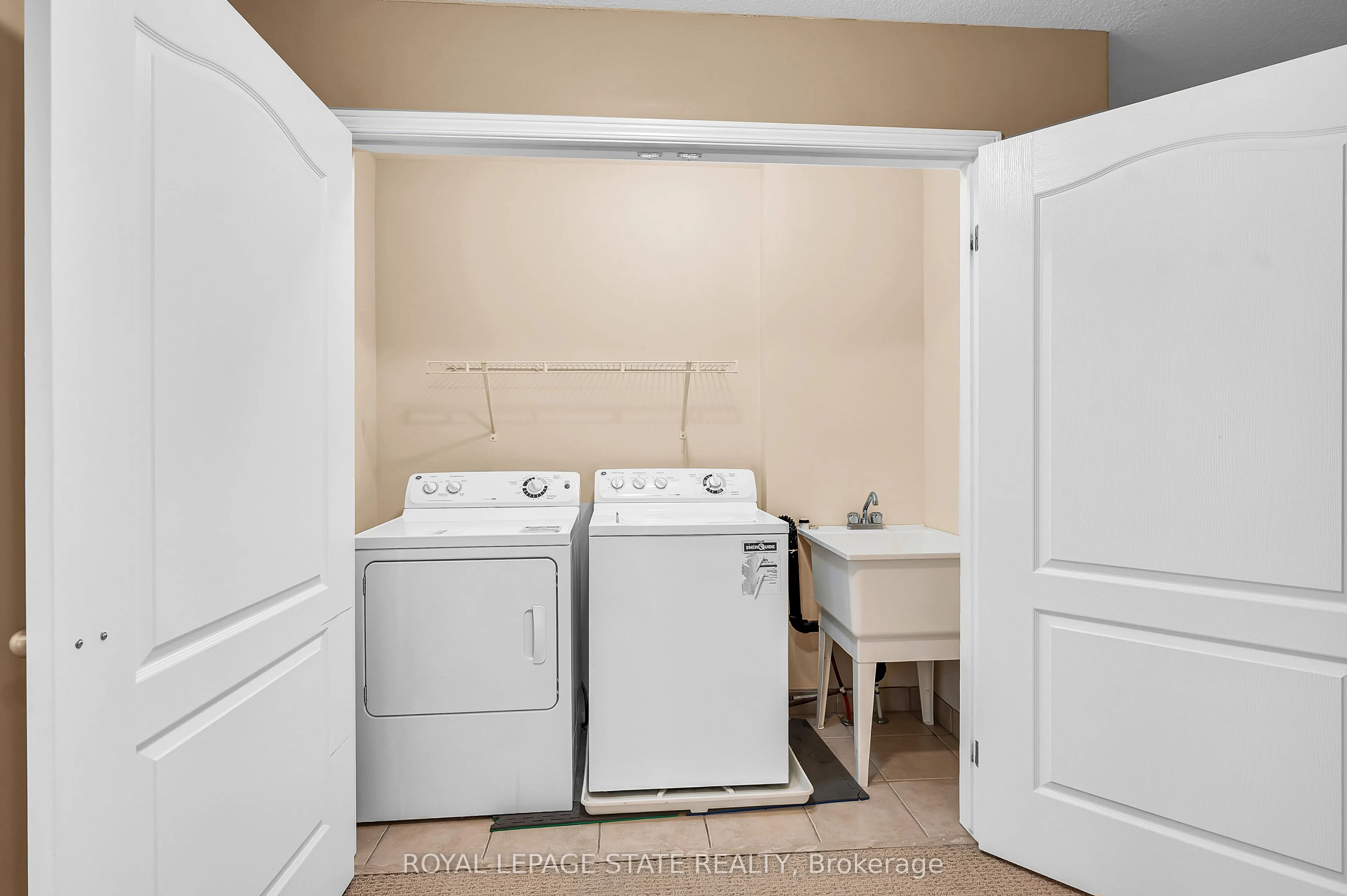 170 Palacebeach Trail, #24