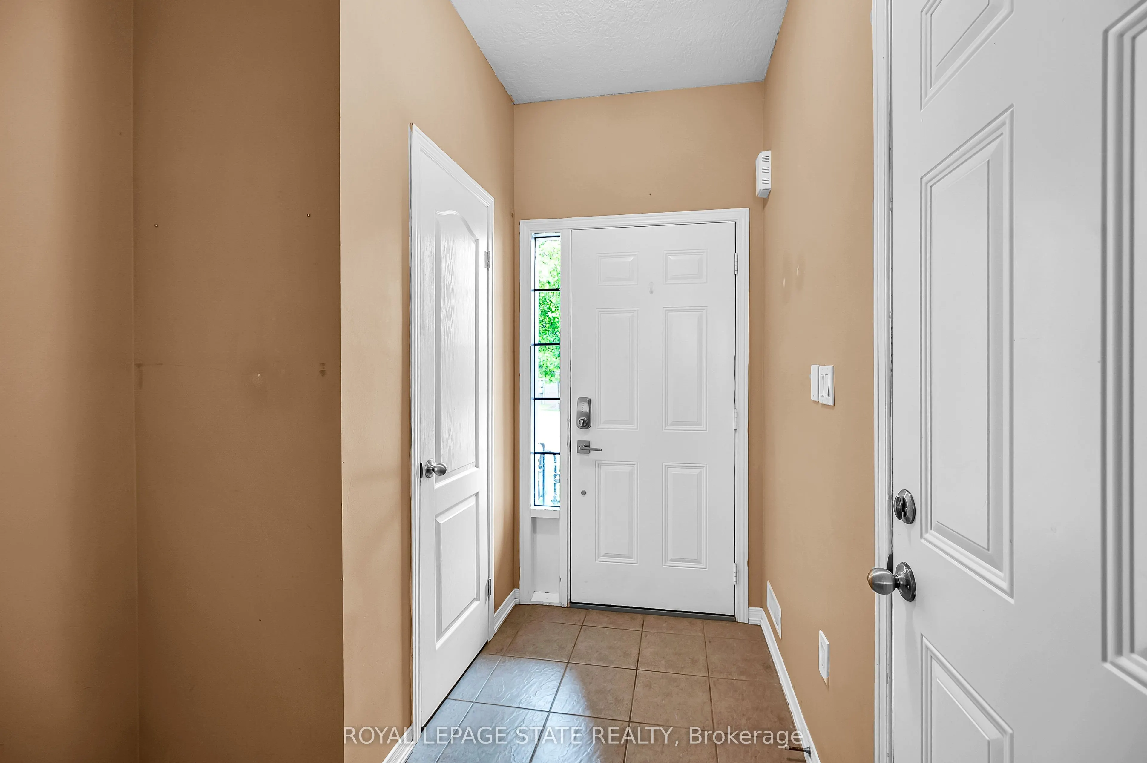 170 Palacebeach Trail, #24