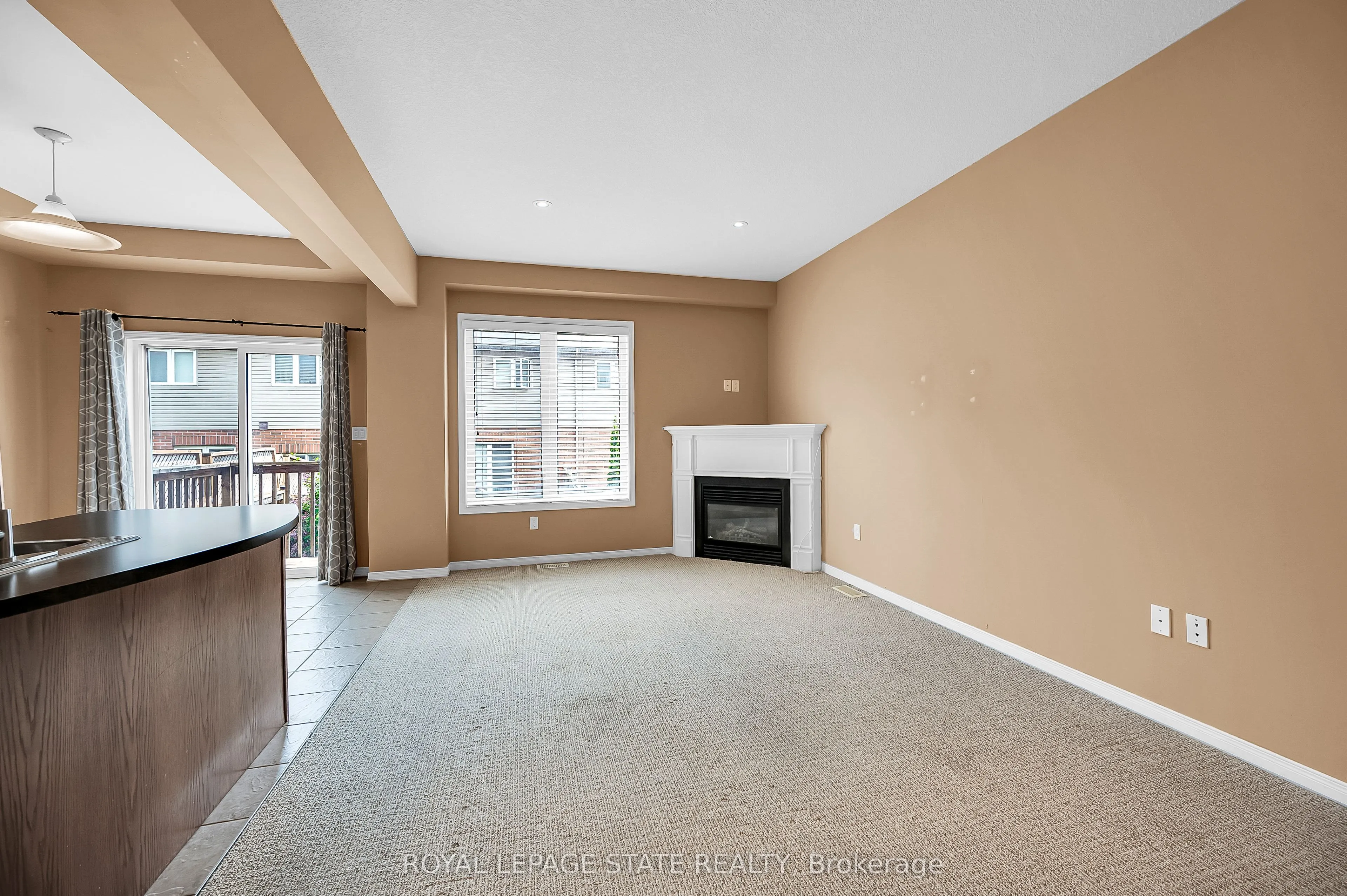 170 Palacebeach Trail, #24