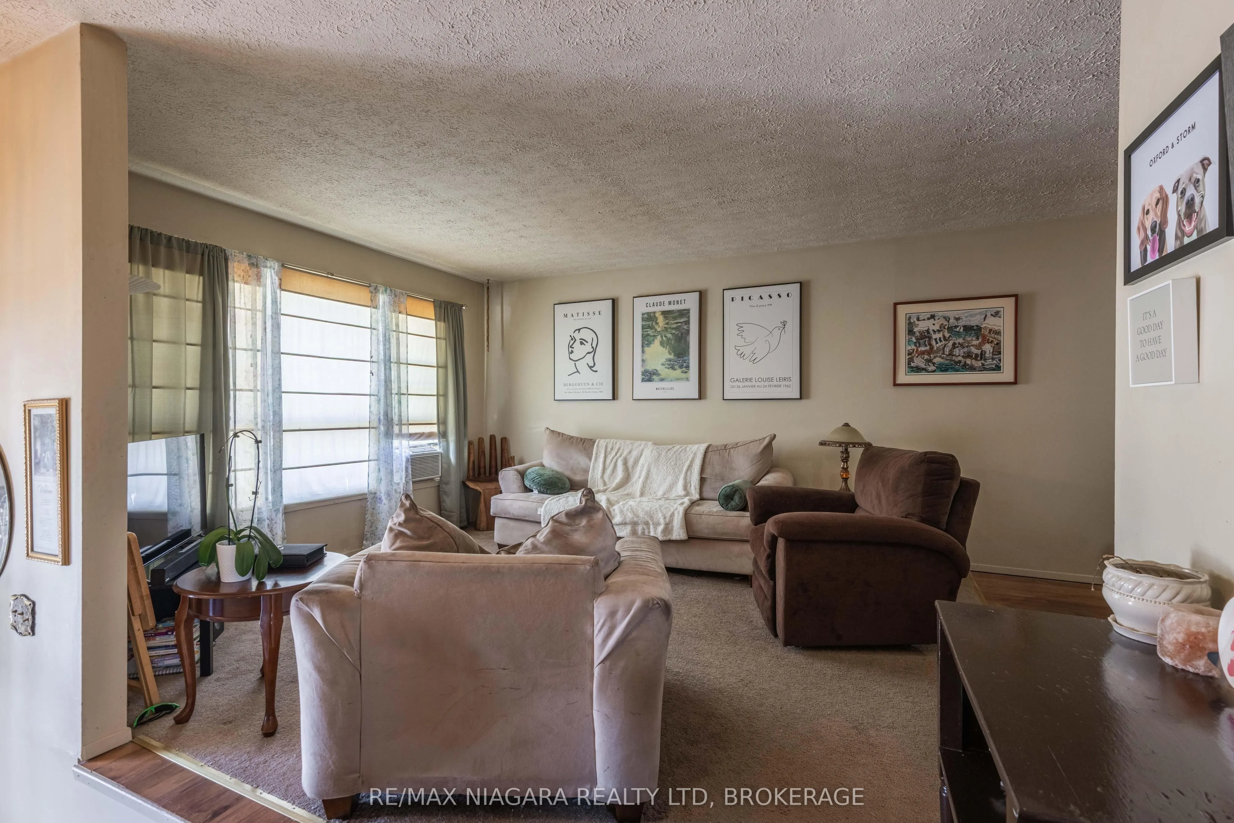 7709 Ronnie Crescent