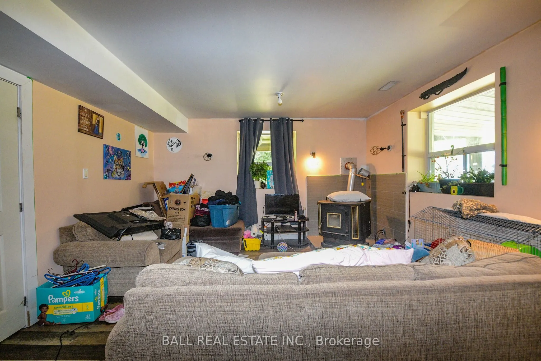 3 Graf Road