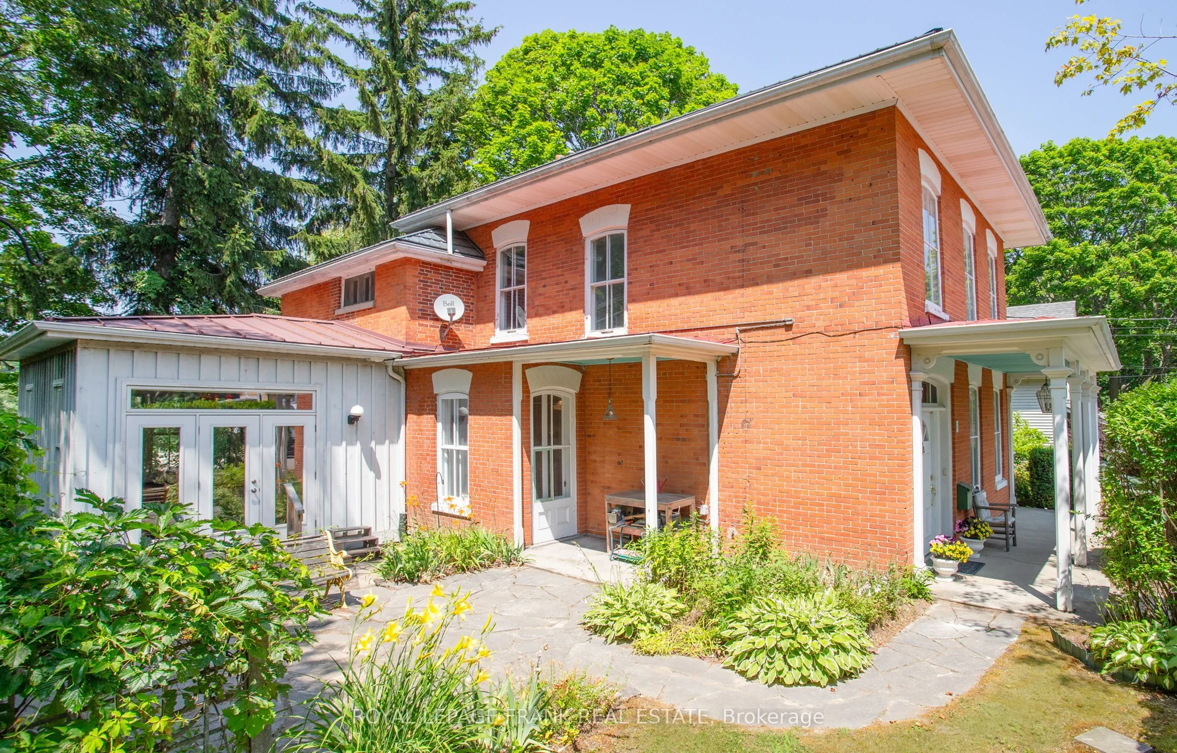 6 Sherbourne Street