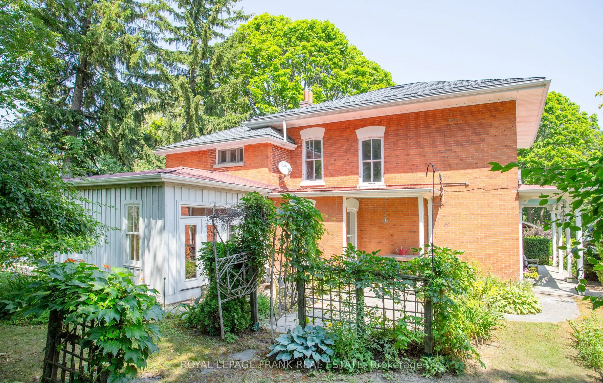 6 Sherbourne Street