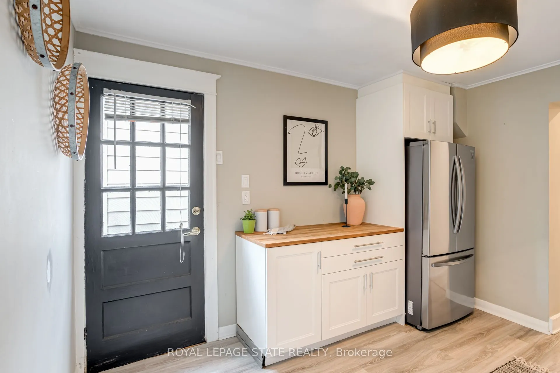 39 East Bend Avenue S